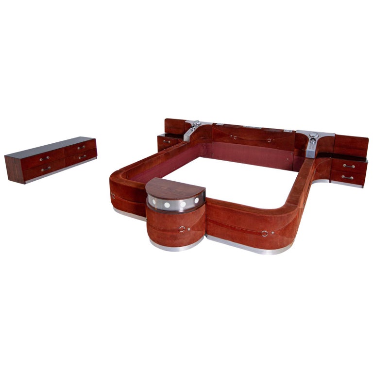 Rare Space Age "Queen Bed" by Guido Faleschini for Mariani/Pace, 1970s