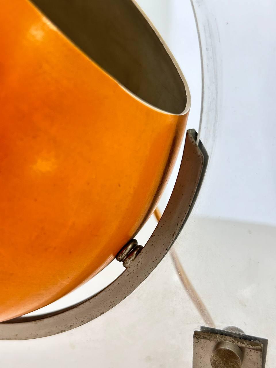 Rare lampe de table de l'ère spatiale en lucite par Jean Dudon, France, 1960 circa en vente 4