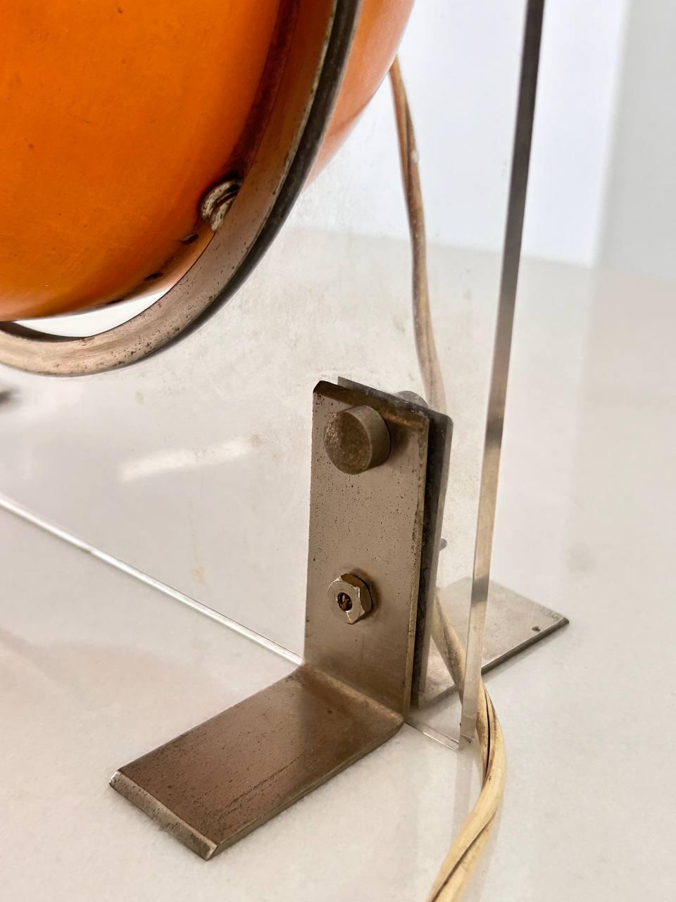 Rare lampe de table de l'ère spatiale en lucite par Jean Dudon, France, 1960 circa en vente 5
