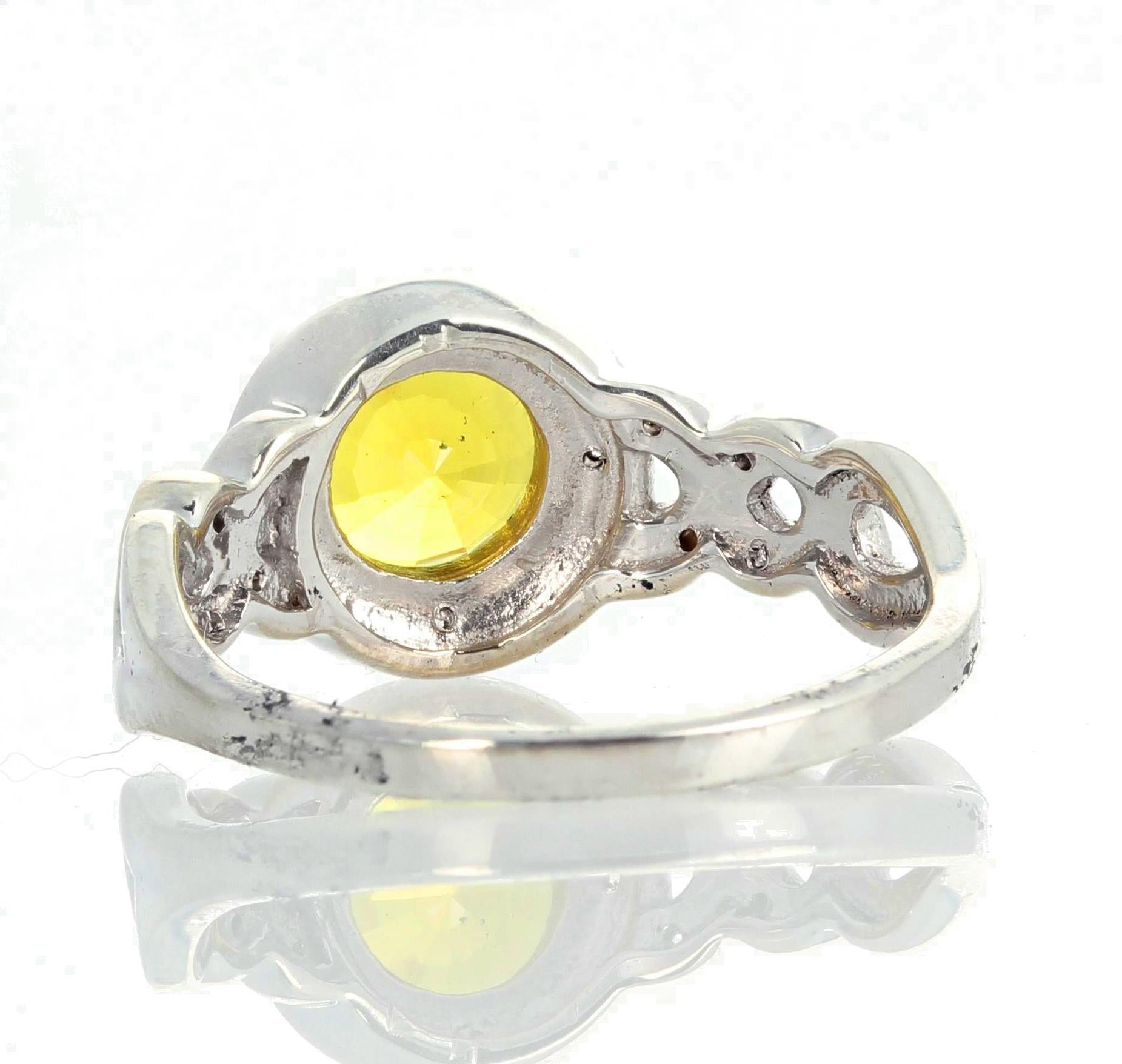 AJD Brilliantly Sparkling 1.3 Ct Canary Yellow Spinel & Diamonds Ring In New Condition For Sale In Raleigh, NC