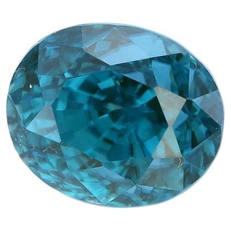Rare Sparkling Natural Blue 4.20 Carat Zircon from Cambodia For Sale at