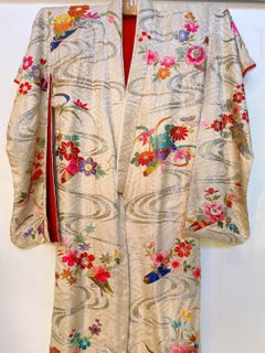 Rare Spectacular Hand-Embroidered Silk Japanese Kimono