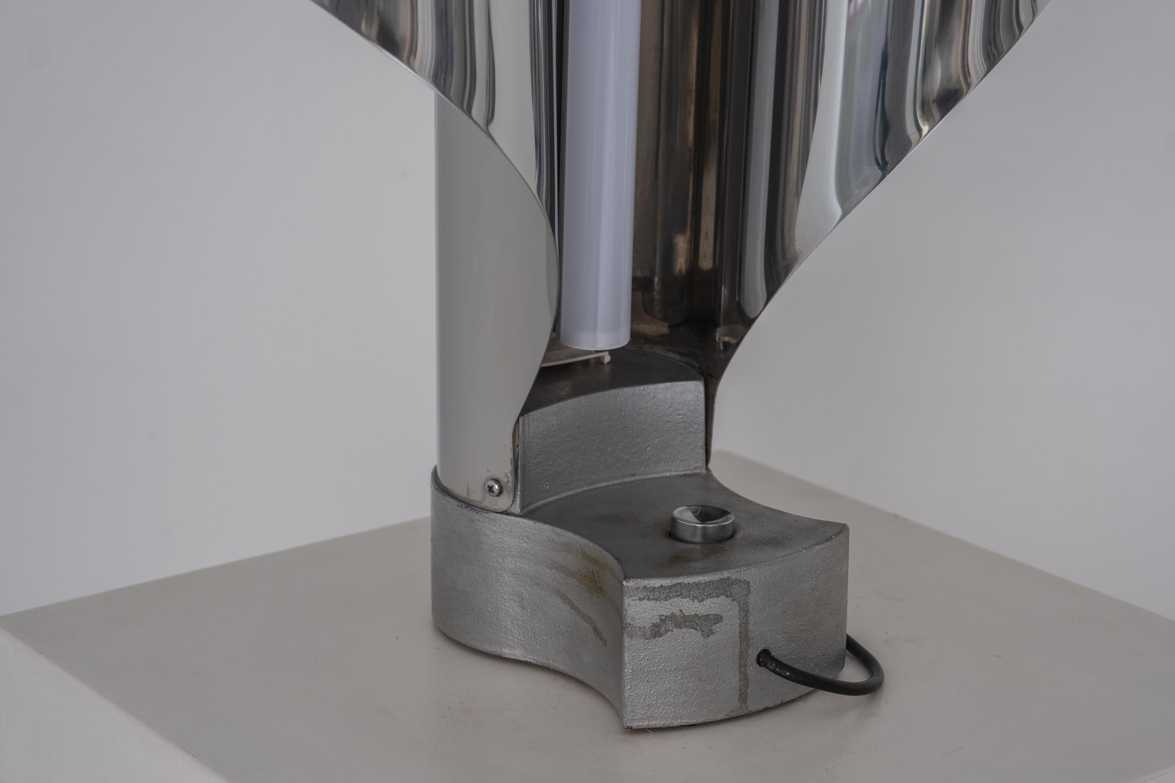 Rare ‘Spinnaker’ table lamp by Corsini and Wiskemann for Stilnovo, Italy 1968 7