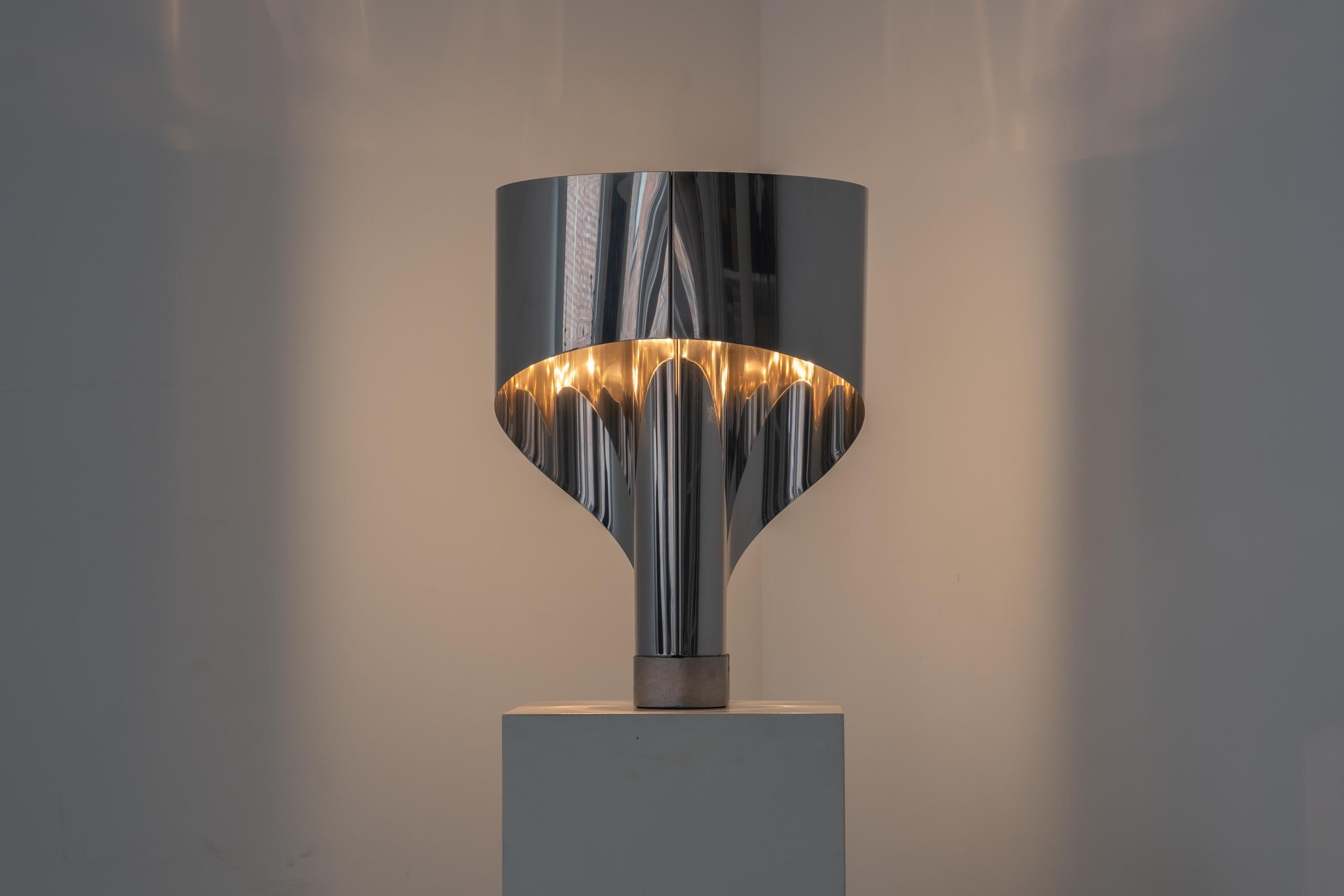 Rare ‘Spinnaker’ table lamp by Corsini and Wiskemann for Stilnovo, Italy 1968 In Good Condition In Antwerp, BE