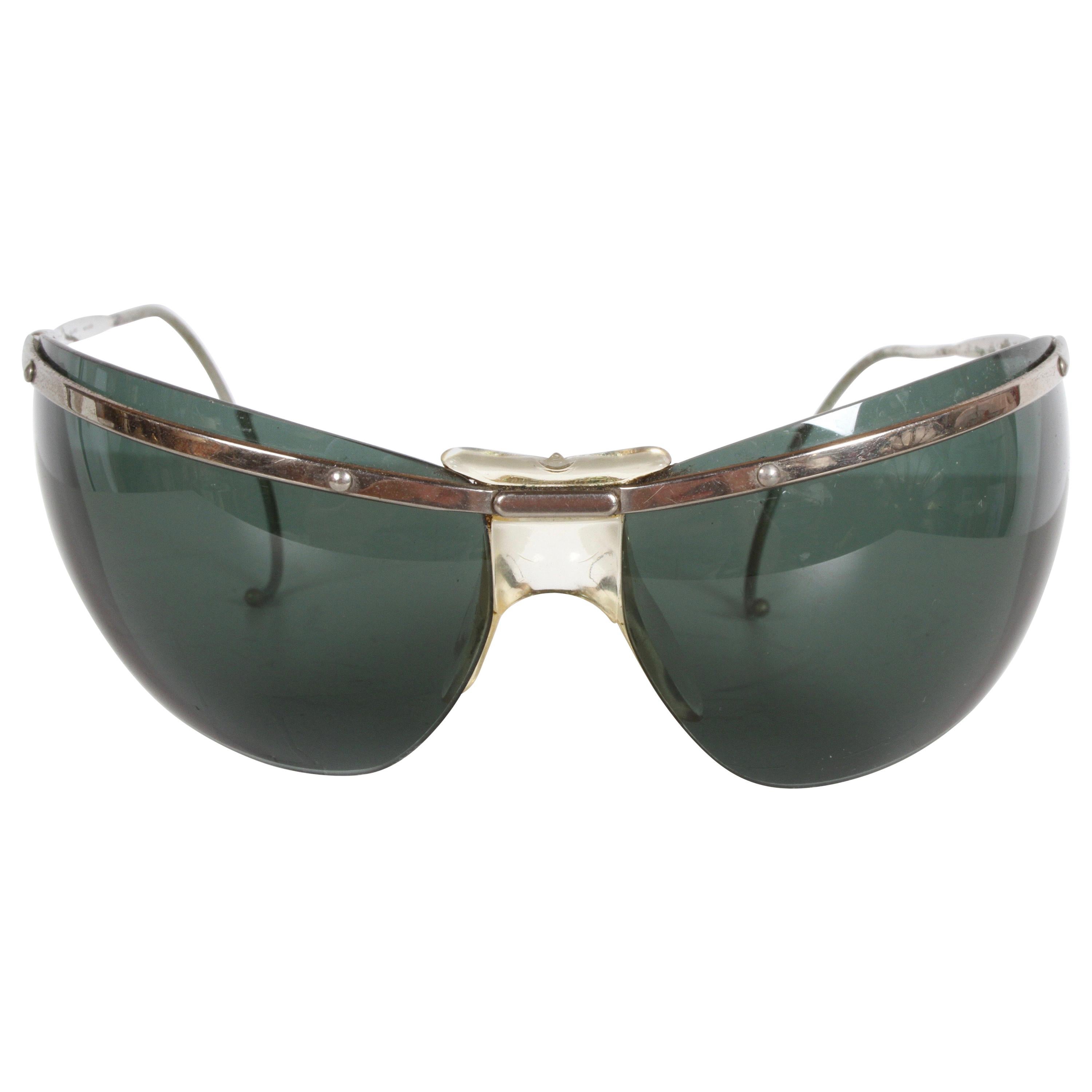 Rare Sport Wraparound 1960s Vintage Sunglasses by Sol-Amor France, Green Lenses