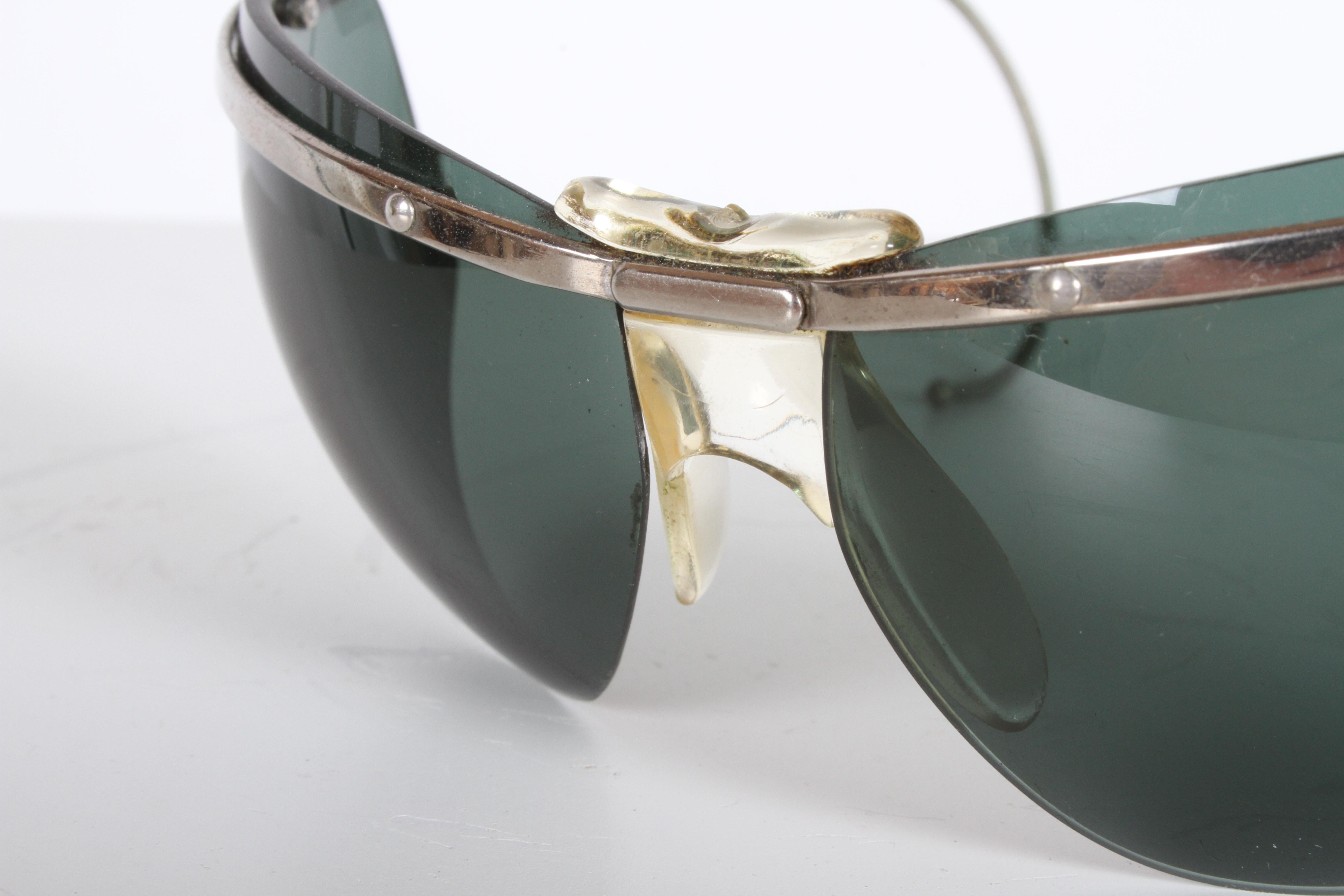Space Age Rare Sport Wraparound 1960s Vintage Sunglasses by Sol-Amor France, Green Lenses