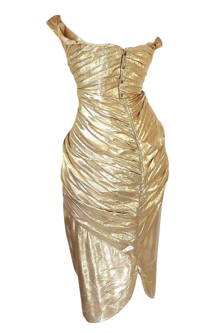 Rare Spring 1985 Thierry Mugler Bombshell Pleated Gold Lurex 'Shell' Dress  at 1stDibs | mugler shell dress, shell gold dress, thierry mugler shell  dress