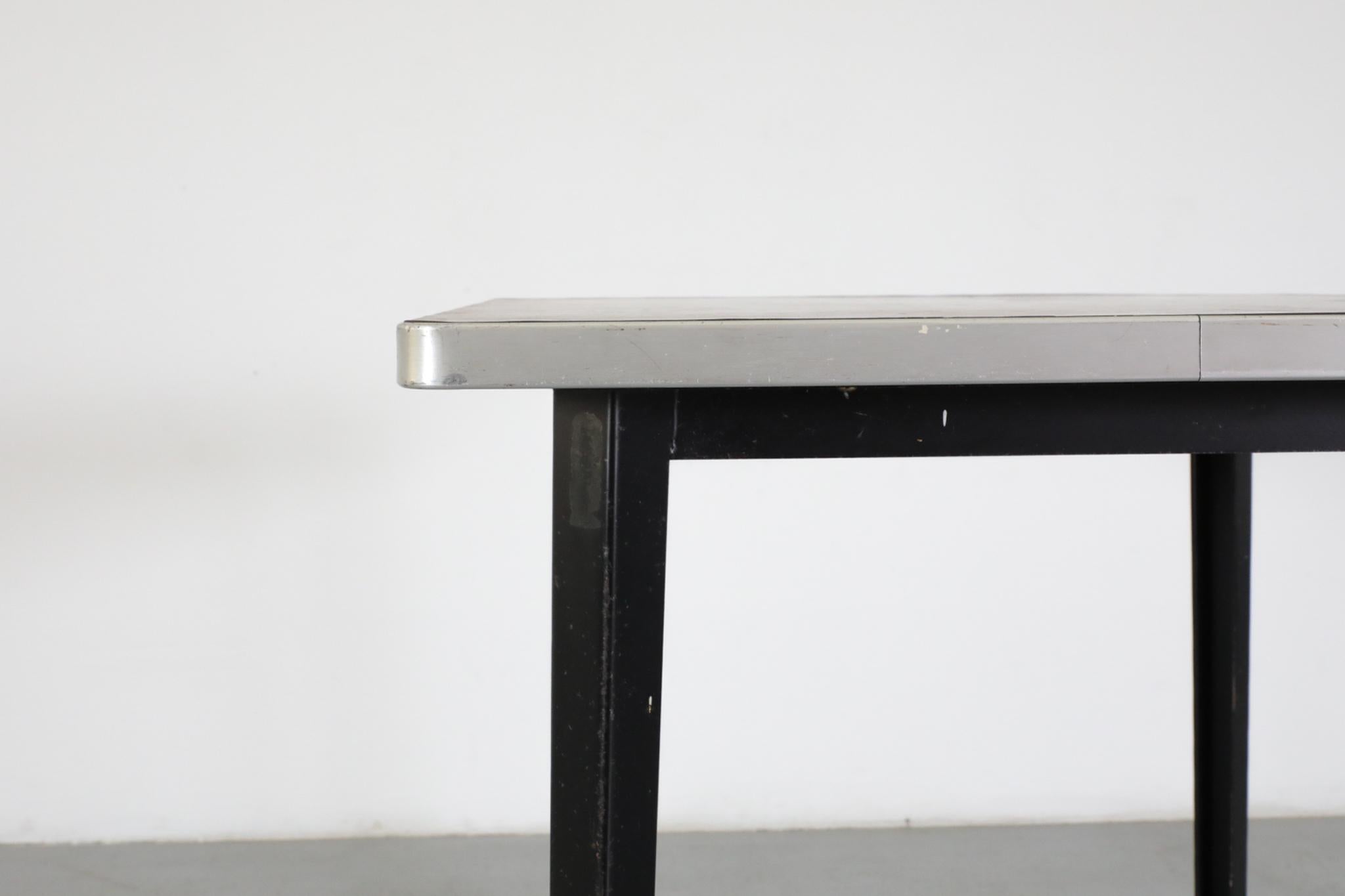 Rare table REFORM Friso Kramer pour Ahrend de Cirkel en vente 8