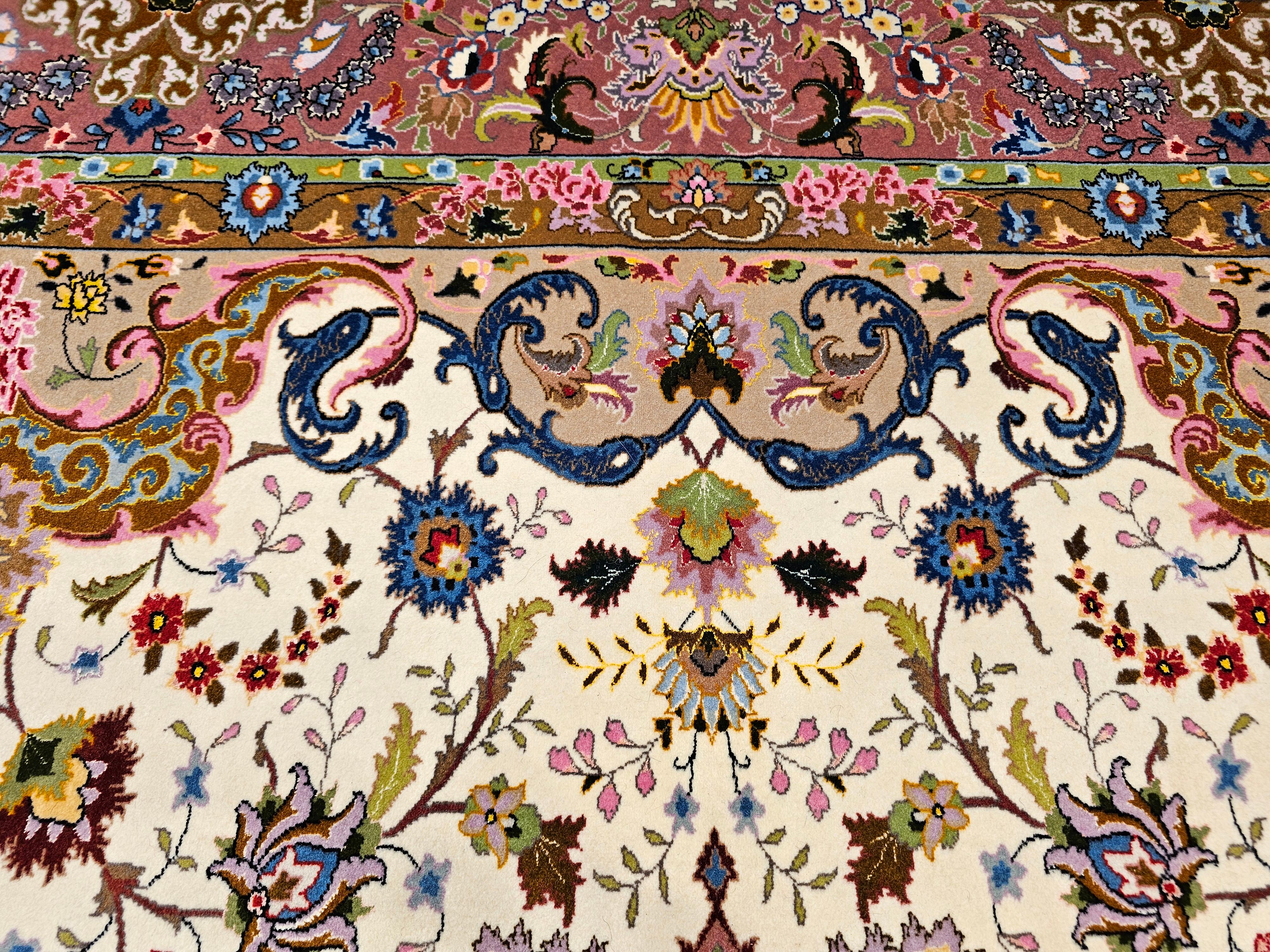 Rara alfombra tabriz persa cuadrada en crema y rosa con reflejos de seda Lana en venta