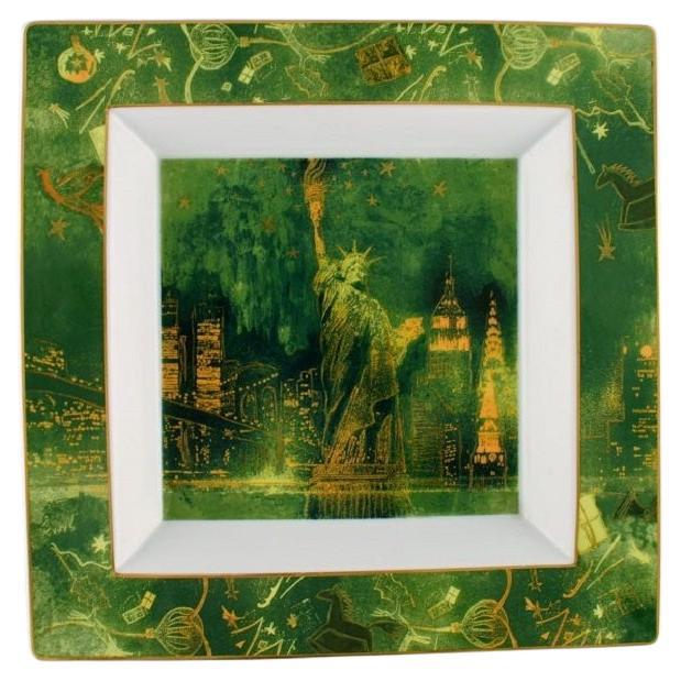Rare square Rosenthal porcelain dish. Statue of liberty. 1970s For Sale