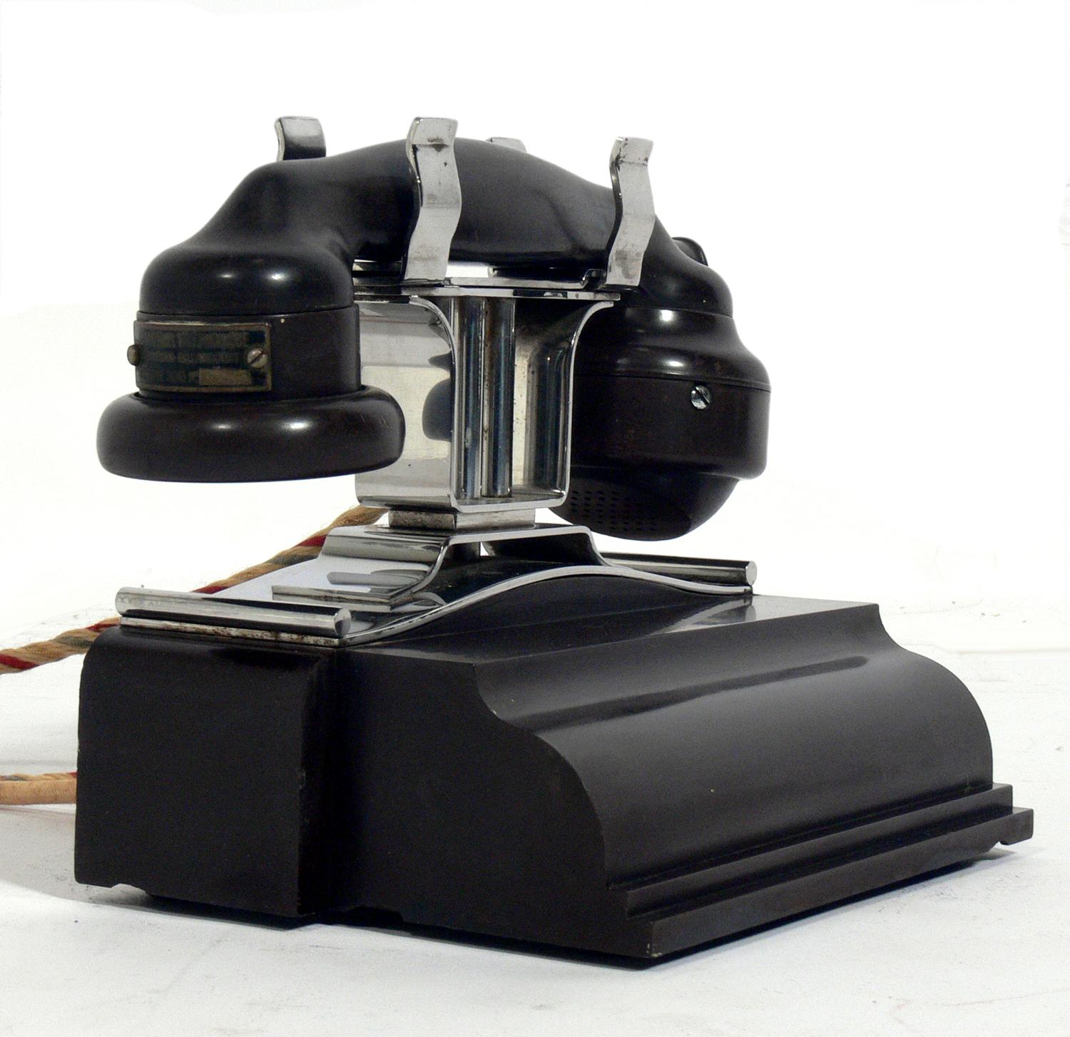 Art déco Rare téléphone SS Normandie Bakelite