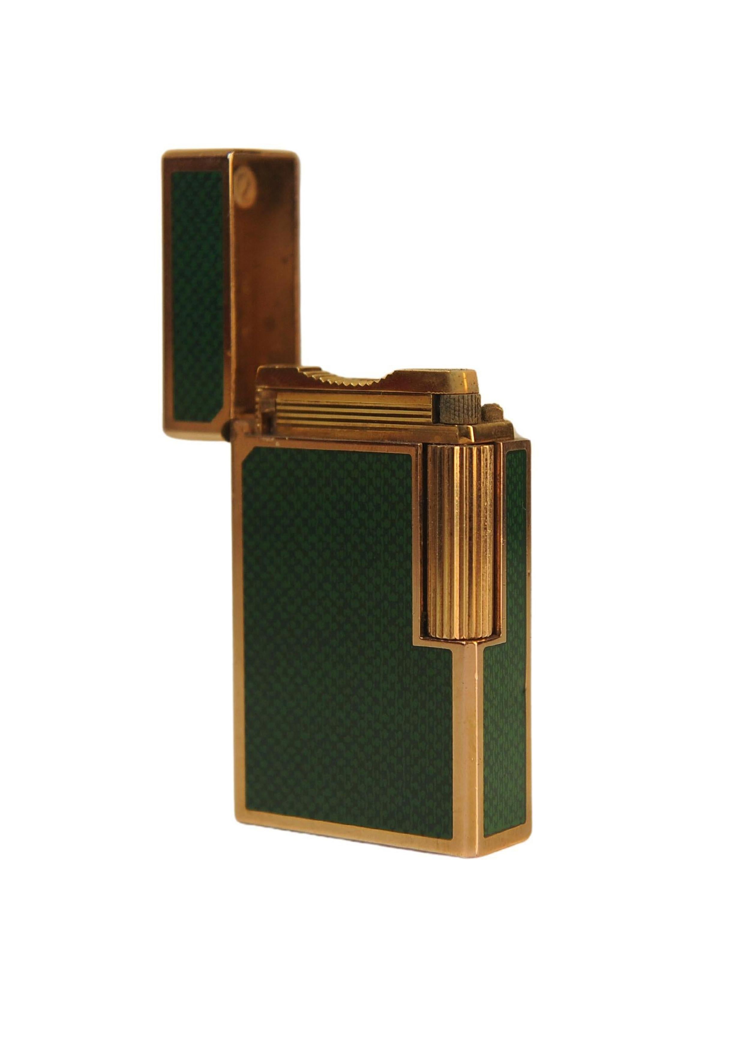 Rare S.T Dupont Gold Plated Green Laque De Chine Ligne 1 Lighter en vente 6