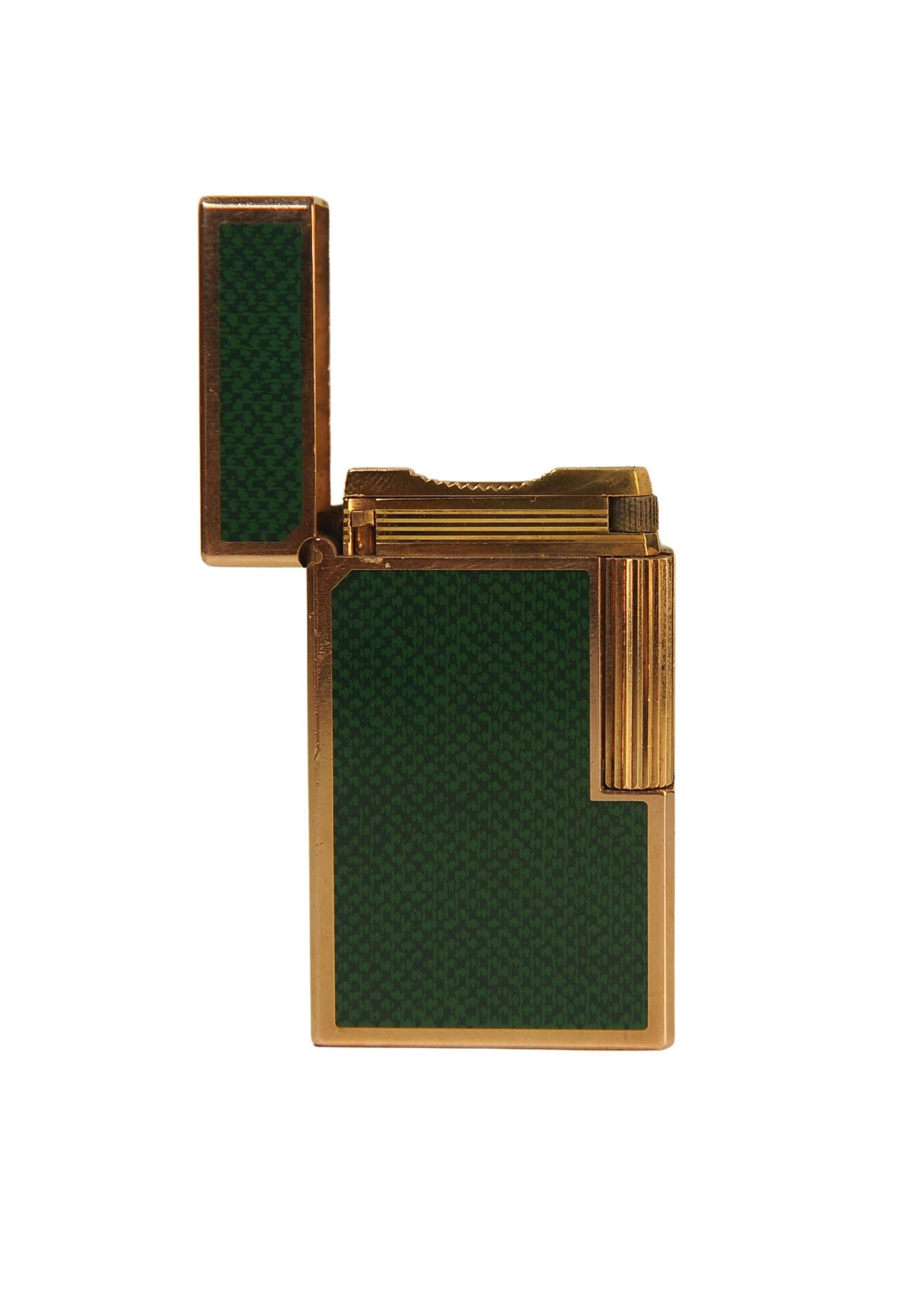 Rare S.T Dupont Gold Plated Green Laque De Chine Ligne 1 Lighter en vente 7
