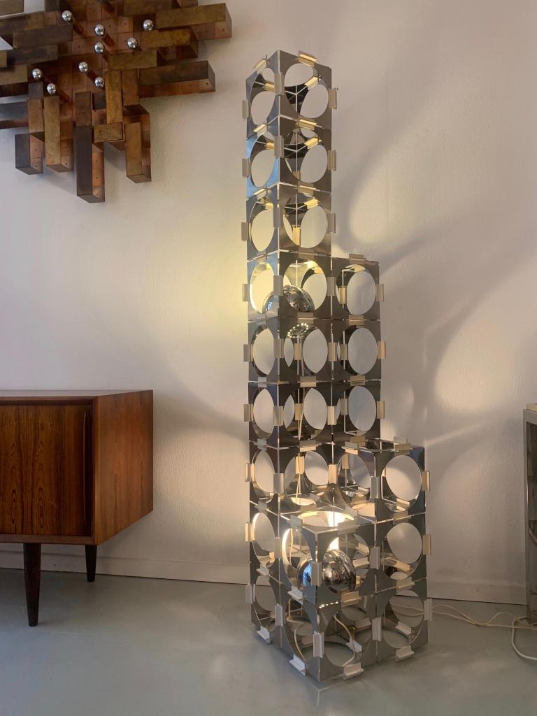 Rare lampadaire modulaire « gratte-ciel » en acier inoxydable de Reggiani, Italie, vers 1970 en vente 5