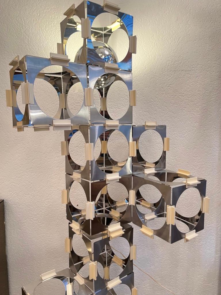 Rare lampadaire modulaire « gratte-ciel » en acier inoxydable de Reggiani, Italie, vers 1970 en vente 10
