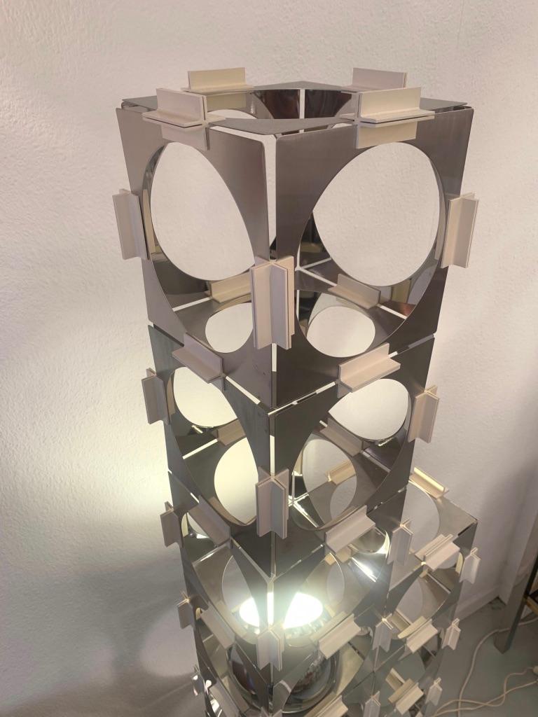 Rare Stainless Steel Skyscraper Modular Floor Lamp by Reggiani, Italy, ca. 1970s For Sale 3