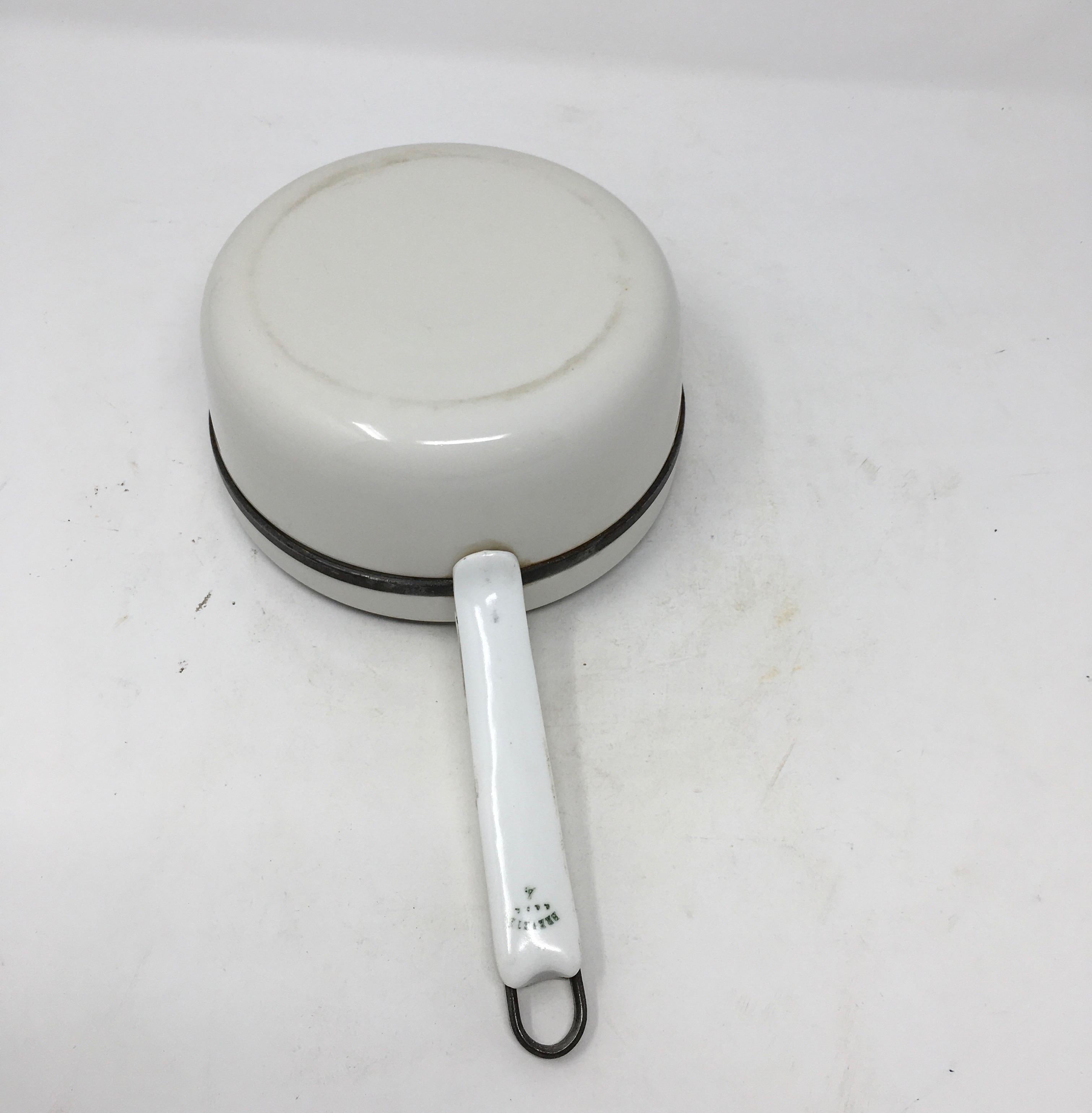 Rare Stamped Aluminite Frugier Limoges France Pot In Good Condition In Houston, TX