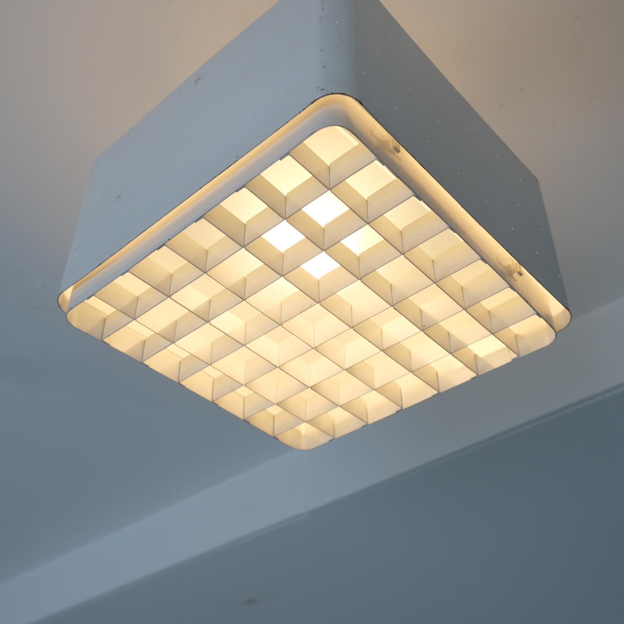 Rara lampada da soffitto 