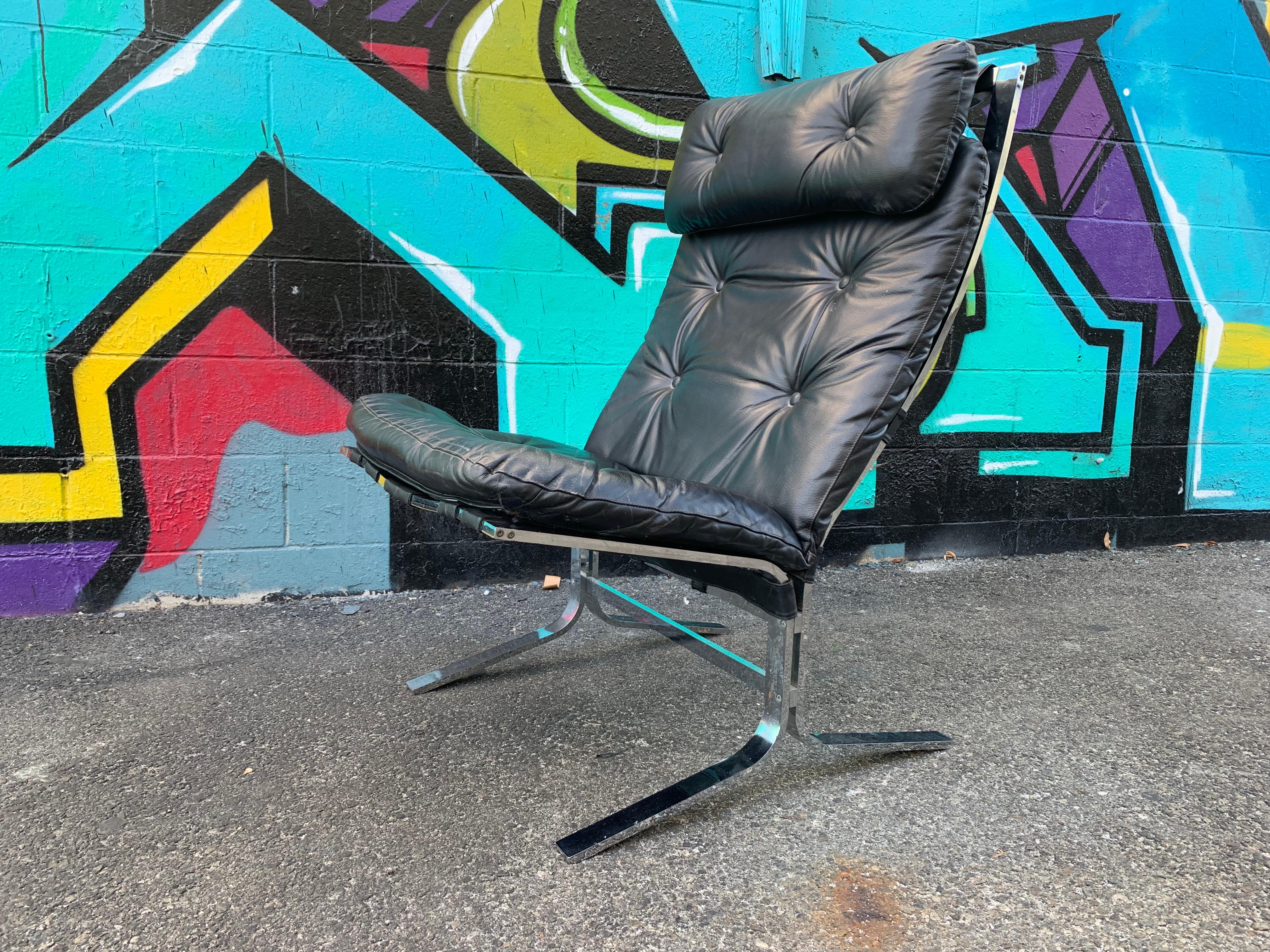 A rare steel frame and leather “Siesta” lounge chair designed by Ingmar Relling for Westnofa of Norway.