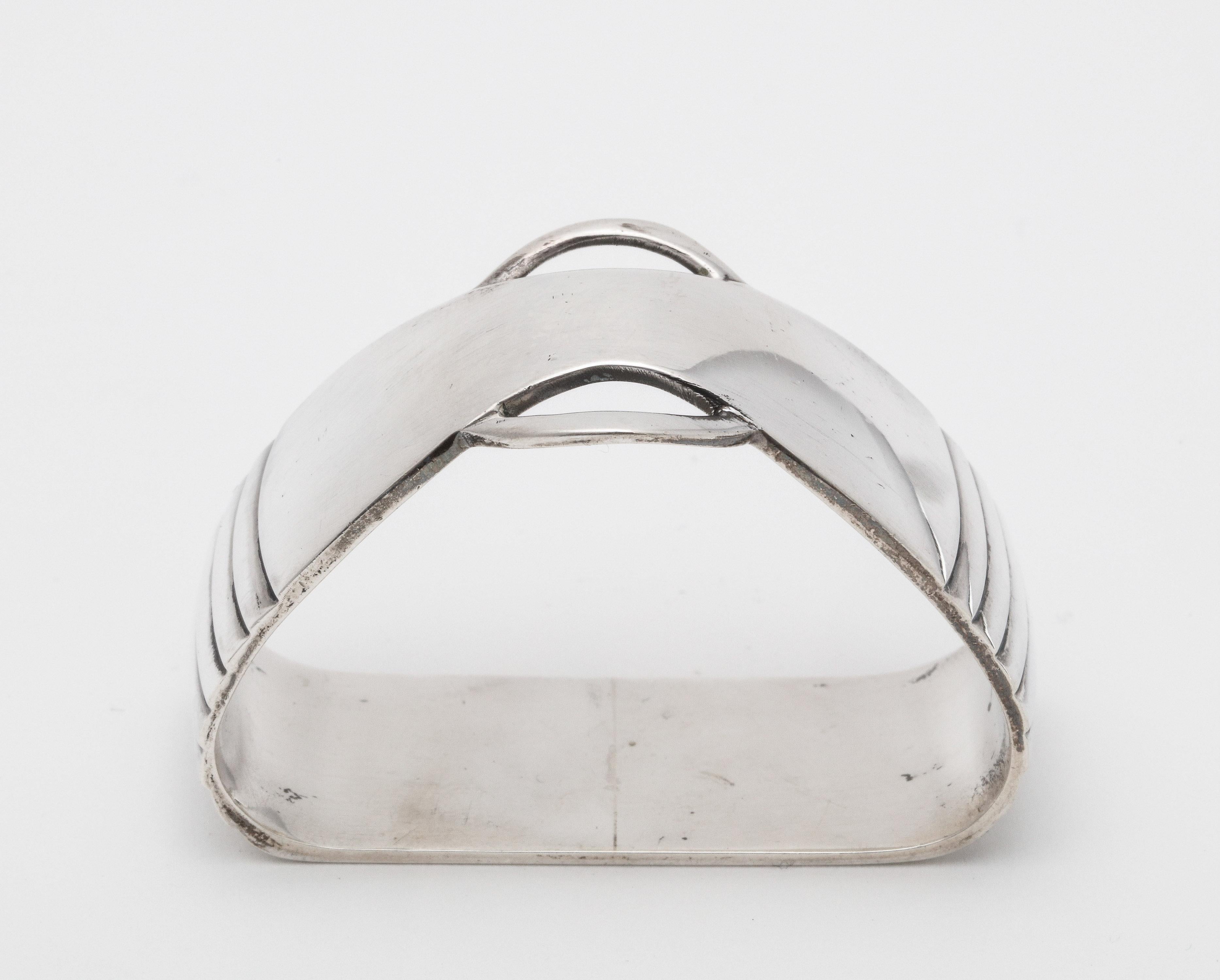 Raro set da bambino in argento sterling a tre pezzi del Medioevo di Georg Jensen in vendita 4
