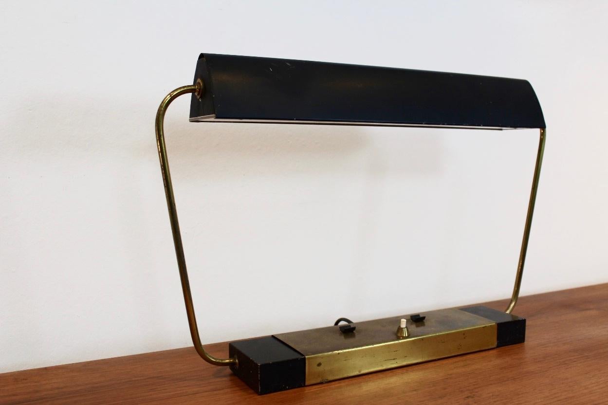 Rare Stilnovo Modernist Metal and Brass Table or Desk Light, Italy, 1960s In Good Condition In Voorburg, NL