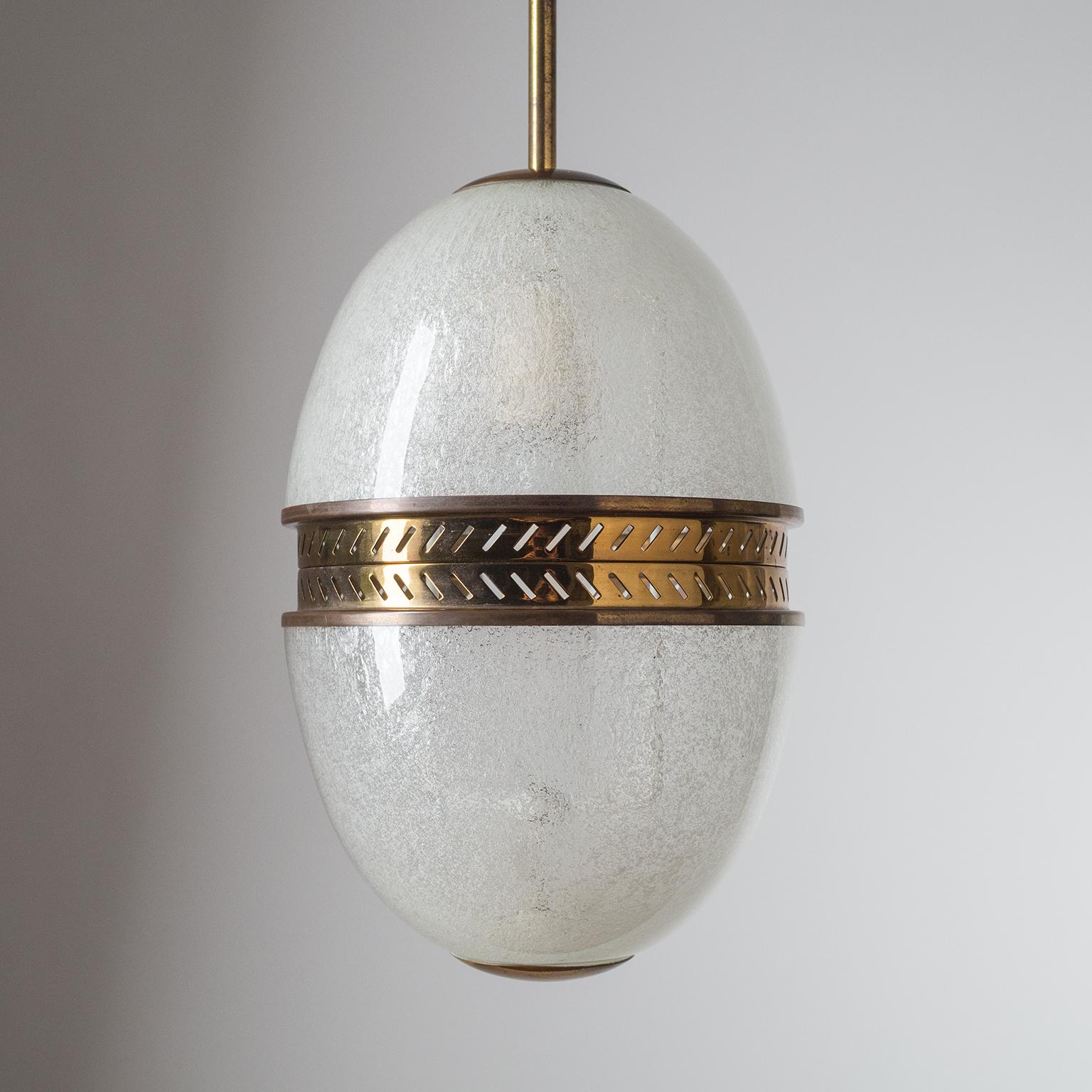 Rare Stilnovo Pendant, 1950s, Pulegoso Glass and Brass 4