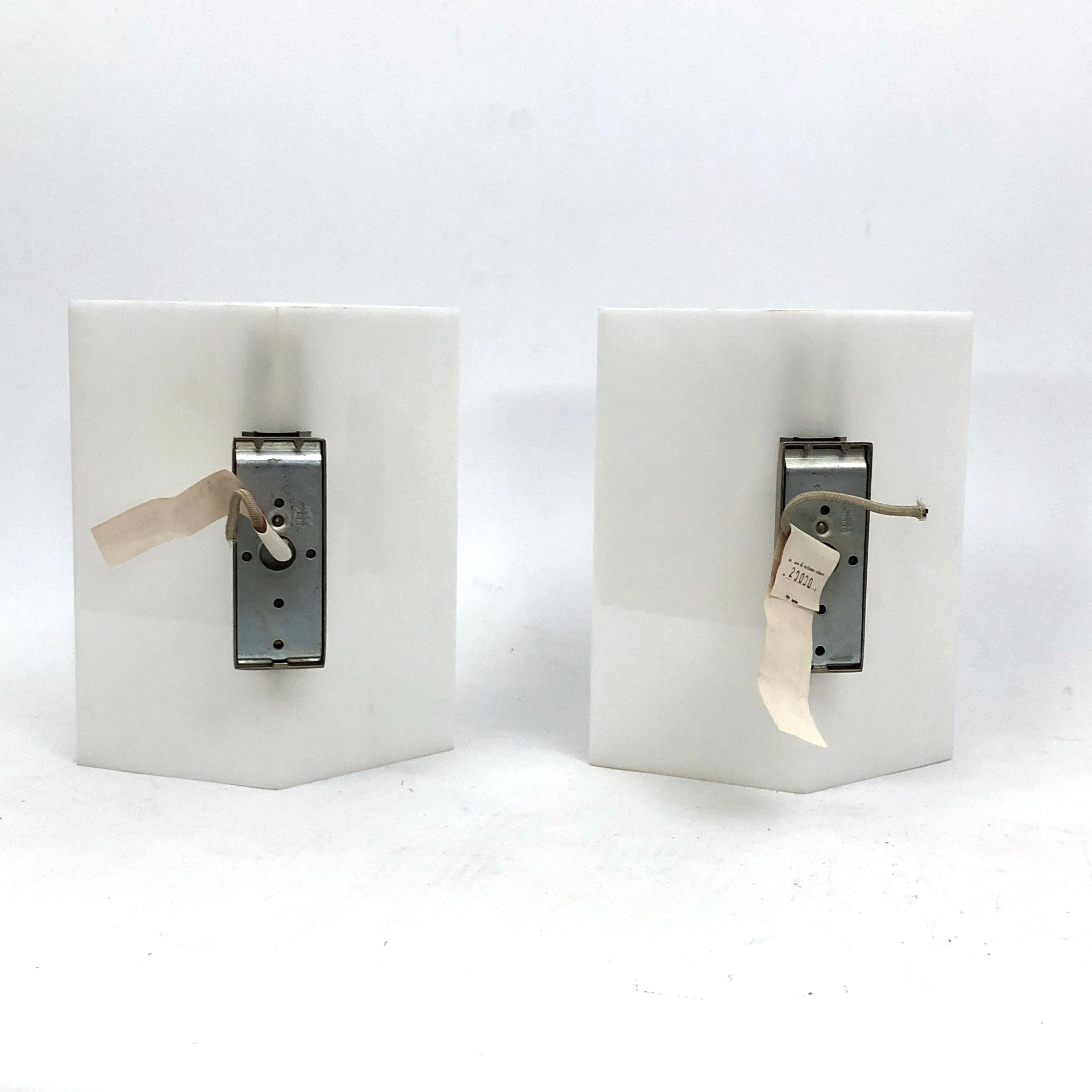 Rare Stilux Milano Model Grosseto, Pair of Perspex Sconces from 60s For Sale 2