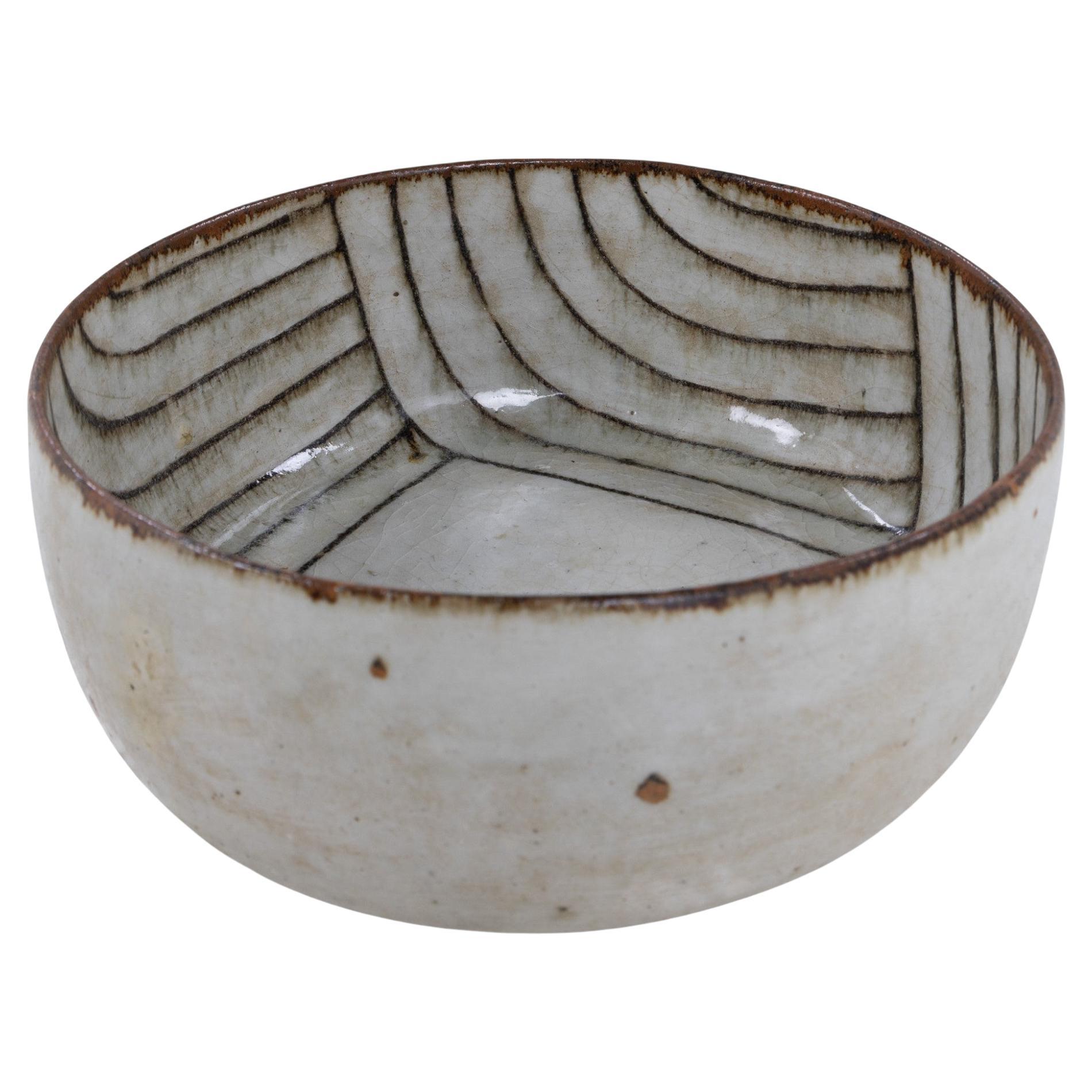 Rare stoneware bowl by Gertrud Vasegaard For Sale