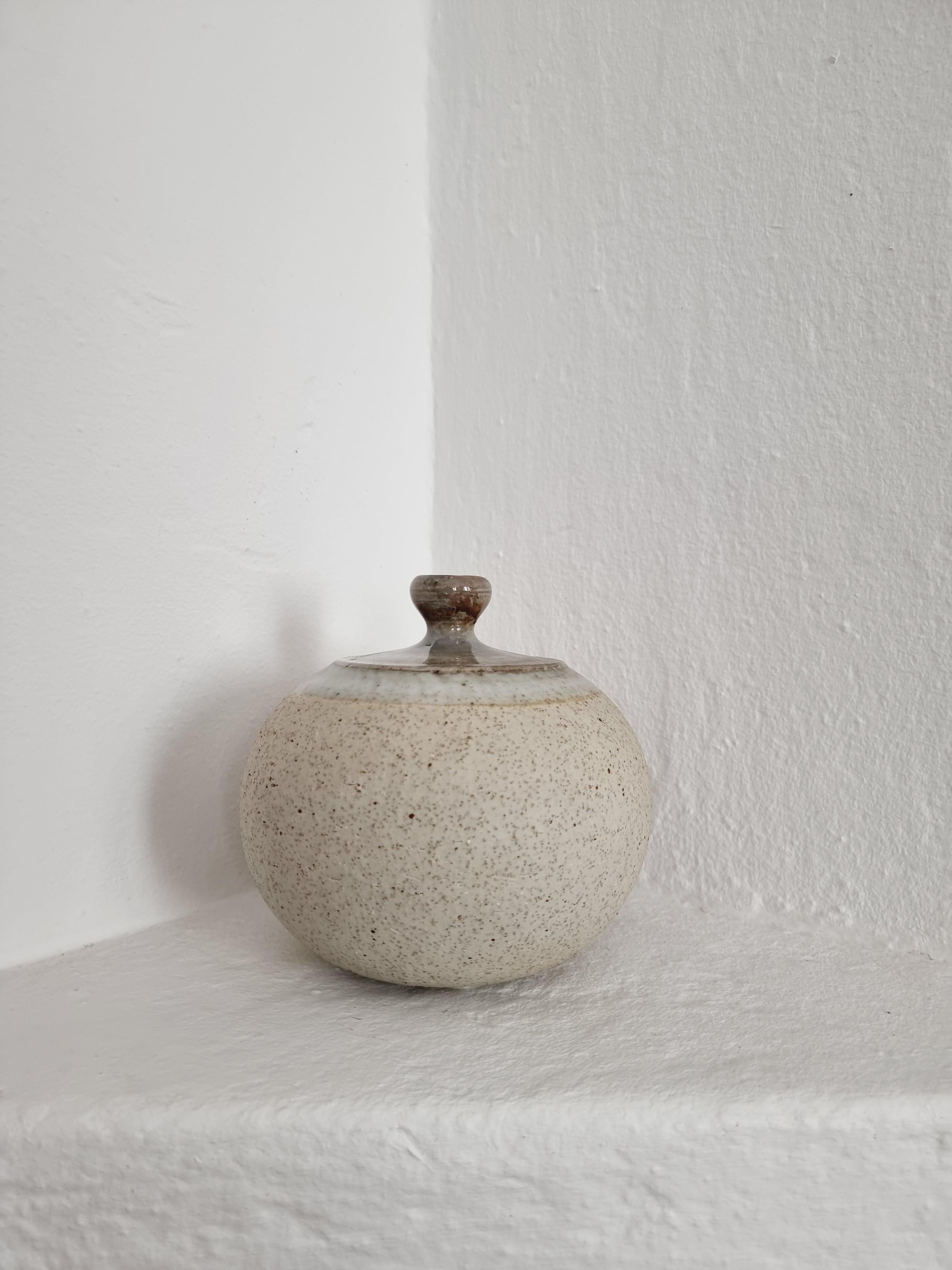 Sylvia Leuchovius (Sweden, 1915-2003), unique vase made for Rörstand, Sweden 1960/70s. 

Partially glazed. Signed. In good condition, very few minimal signs of age and wear. 

Sylvia Leuchovius, one of Sweden’s leading ceramic artists in the