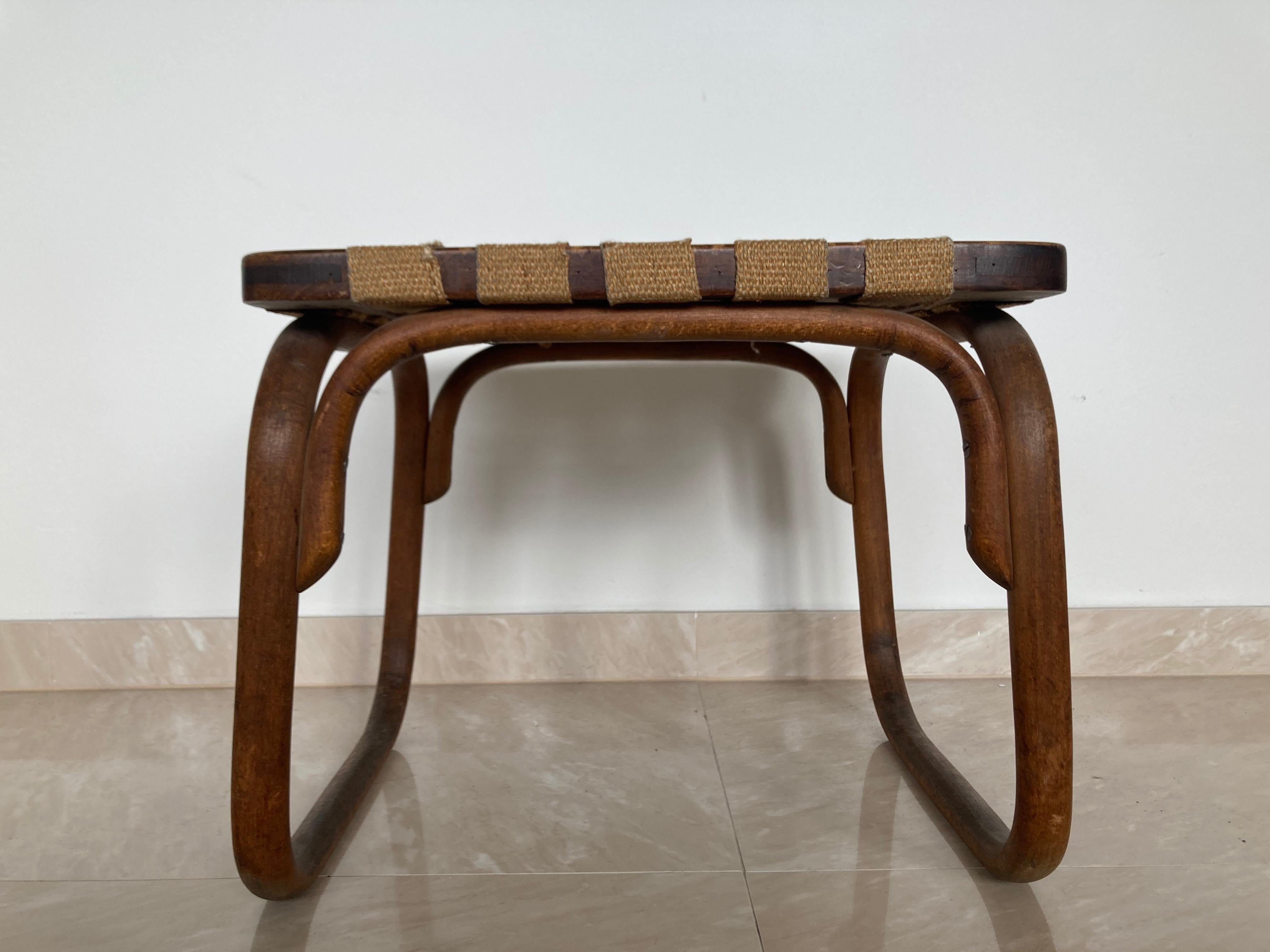 Rare Stool Thonet B313 by Frank Josef, 1930 In Good Condition For Sale In Praha, CZ