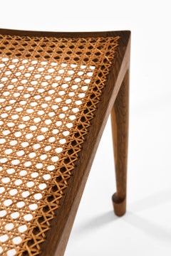 Raro taburete con armazón de roble macizo de Bernt Petersen, años 50