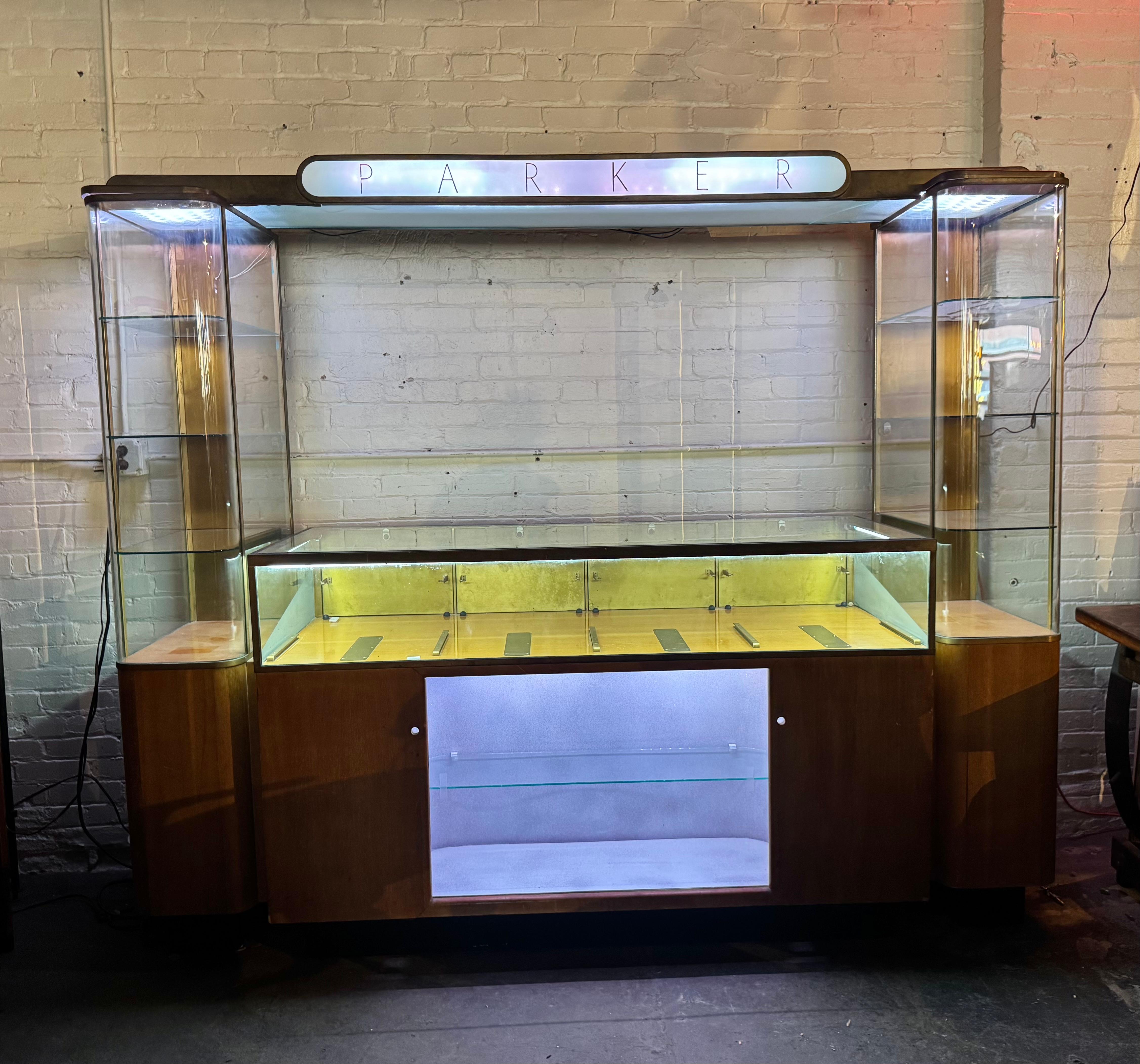 Rare Streamline Art Deco Brass & Oak Double Tower Display Case by Parker Pens For Sale 5