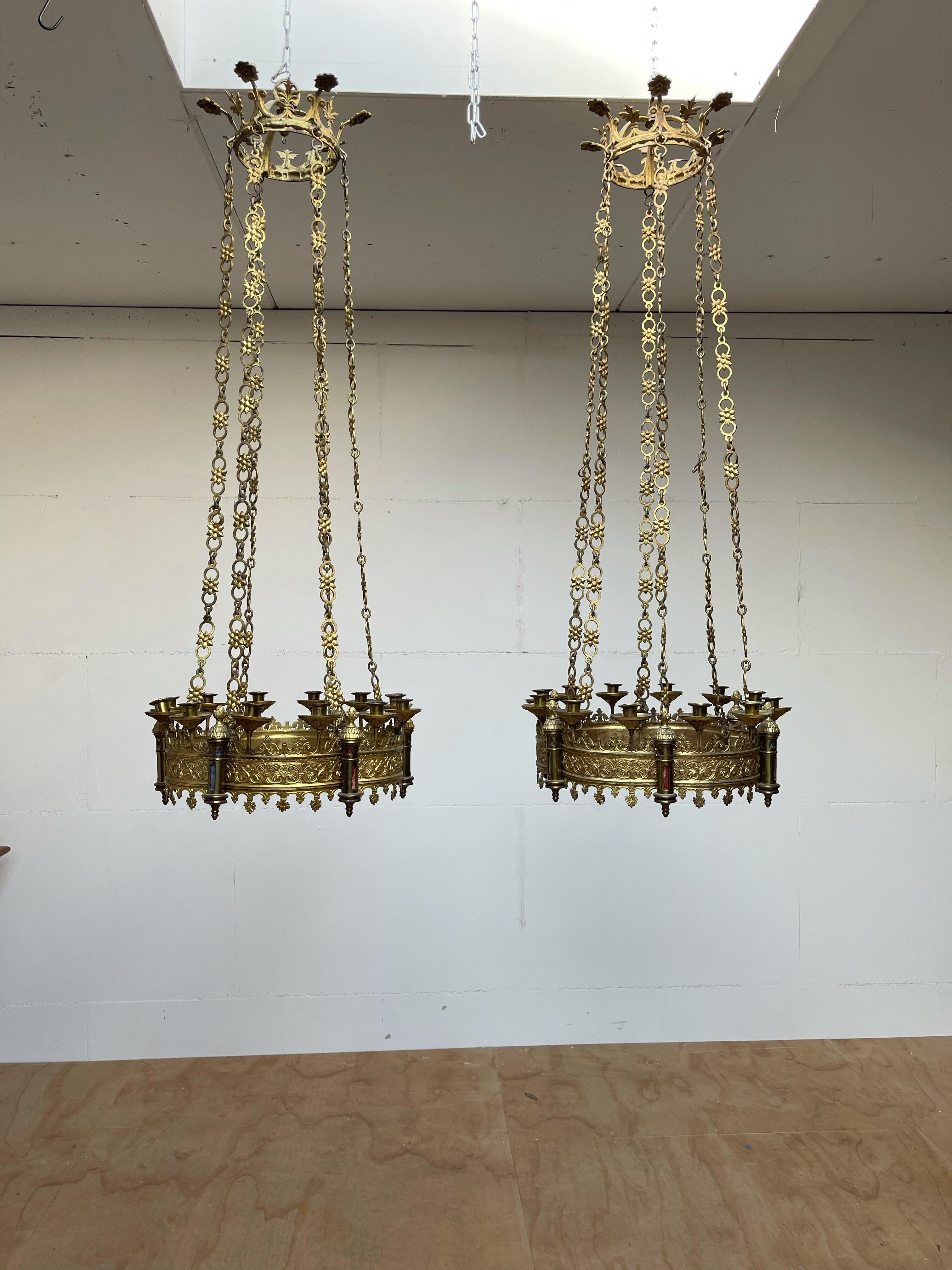Rare & Striking Pair Gilt Bronze Gothic Revival Advent Wreath Candle Chandeliers In Good Condition In Lisse, NL