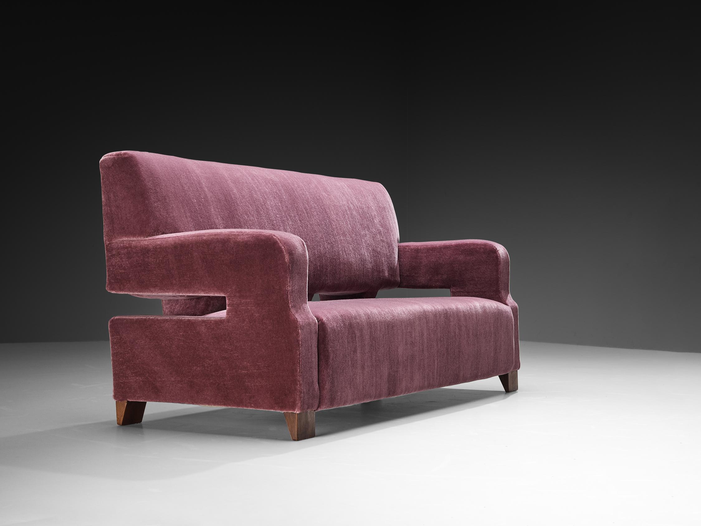 italien Studio B.B.P.R. Canapé en mohair violet en vente
