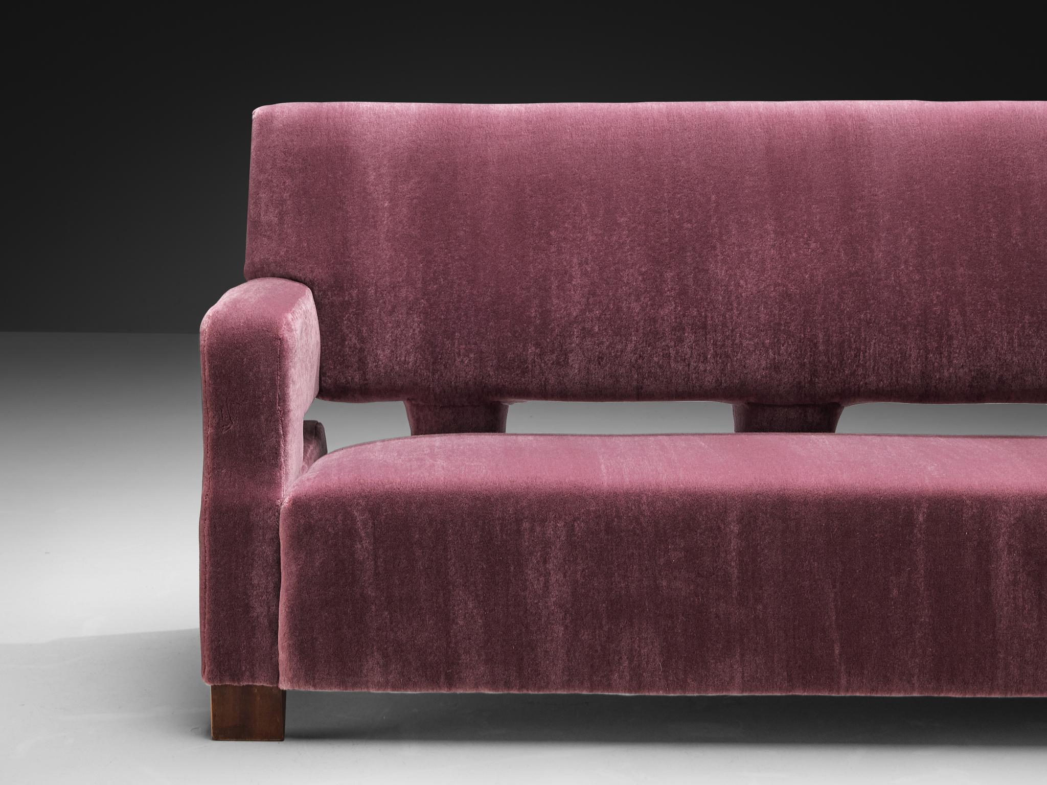 Mohair Studio B.B.P.R. Canapé en mohair violet en vente