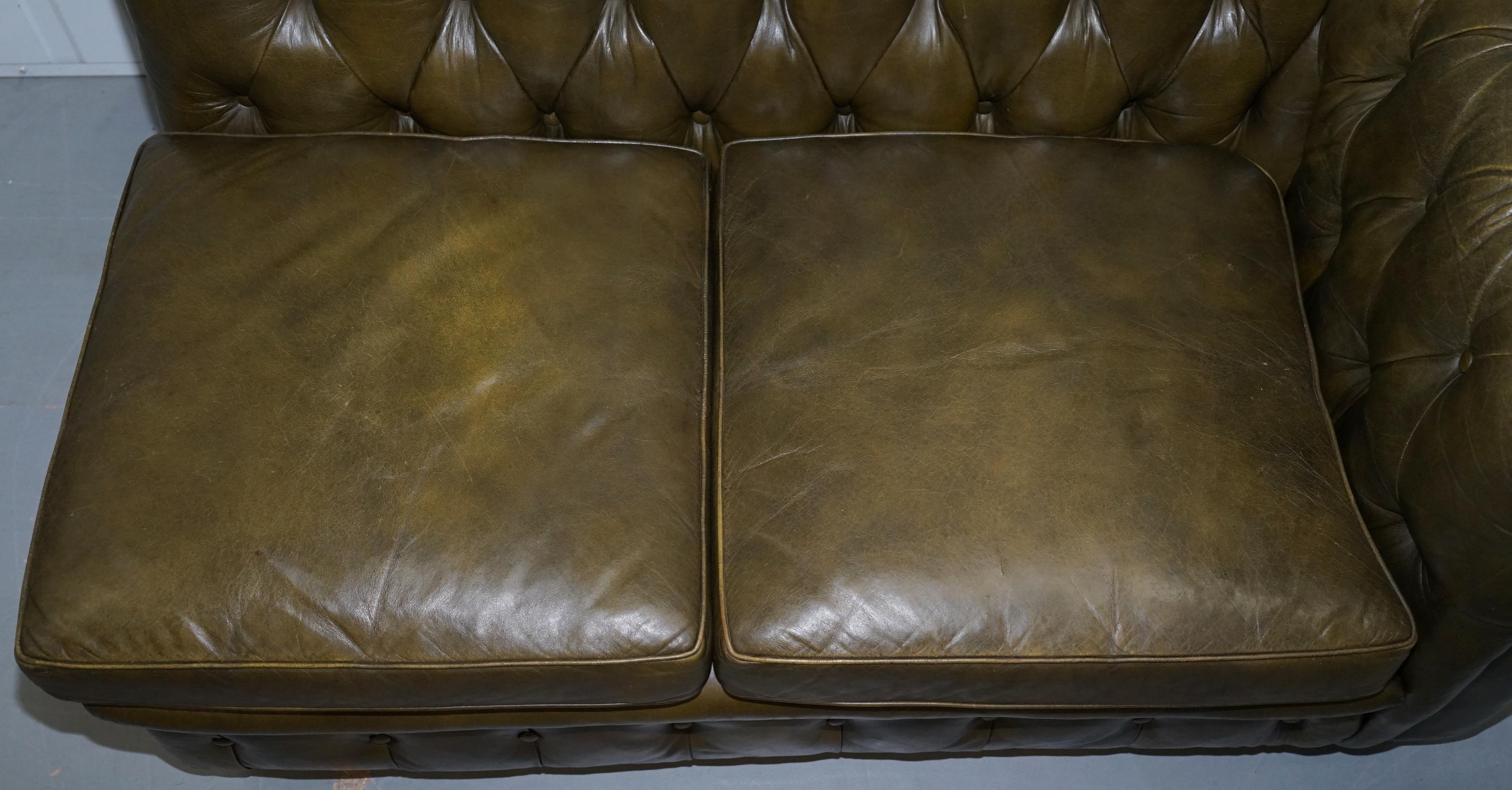 20th Century Rare Stunning Aged Green Leather Chesterfield Club Sofa Chaise Longue Armchair