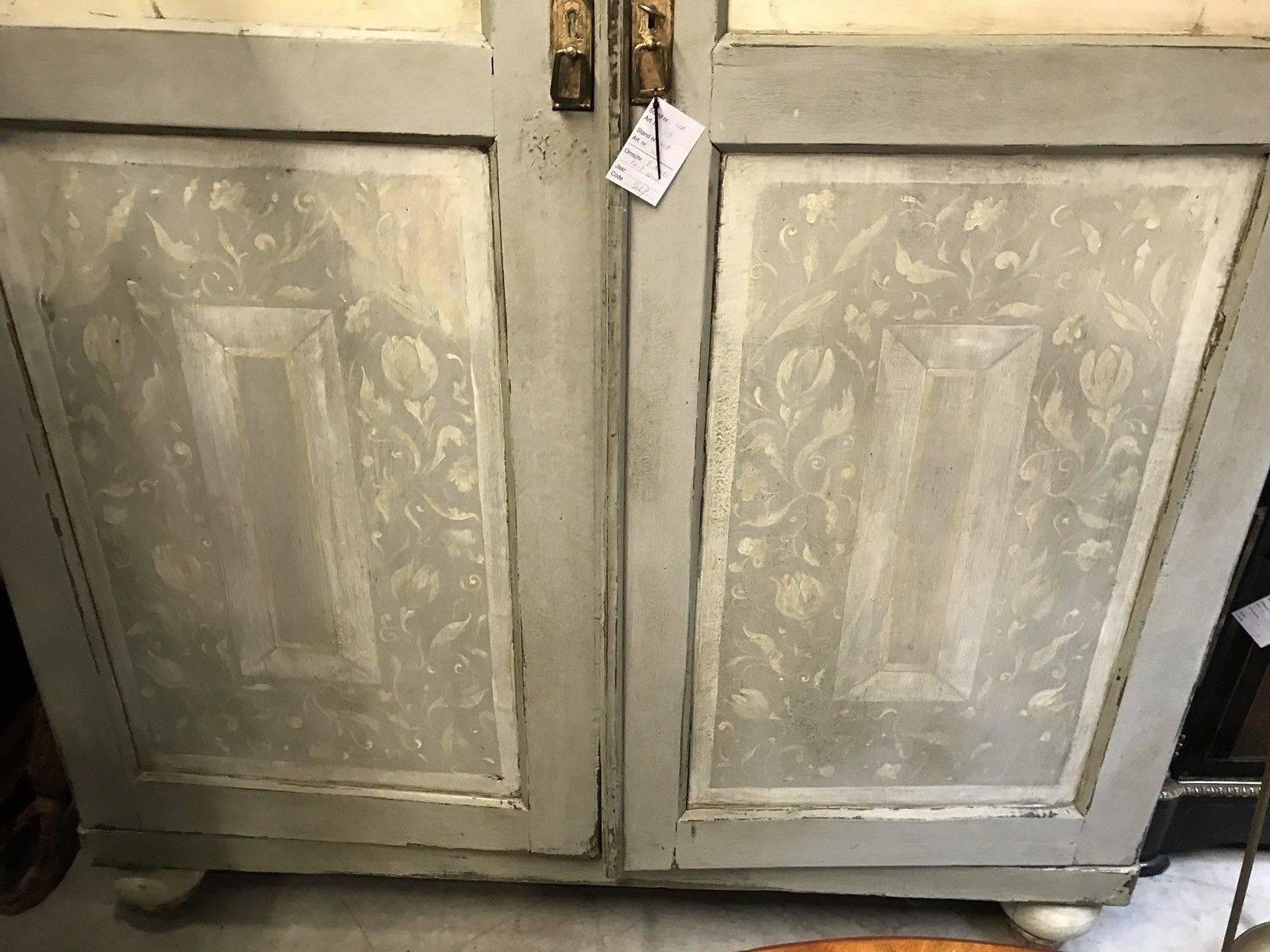 Rare Stunning Antique French/Italian Armoire, Painted, Original In Good Condition For Sale In Lingfield, West Sussex