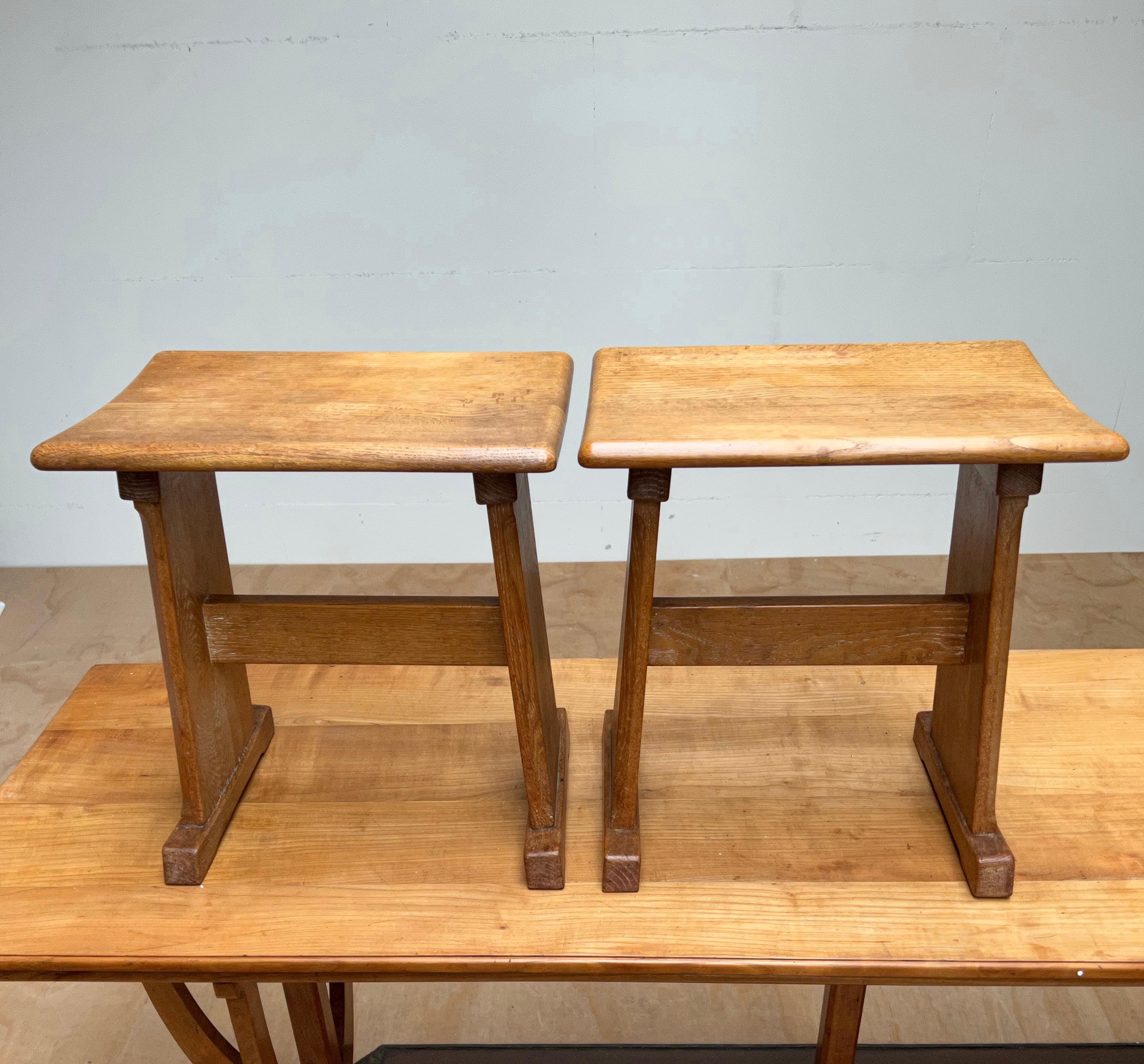 Rare & Sturdy Vintage Pair of Handcrafted Oak Arts & Crafts Stools w Curved Seat For Sale 2