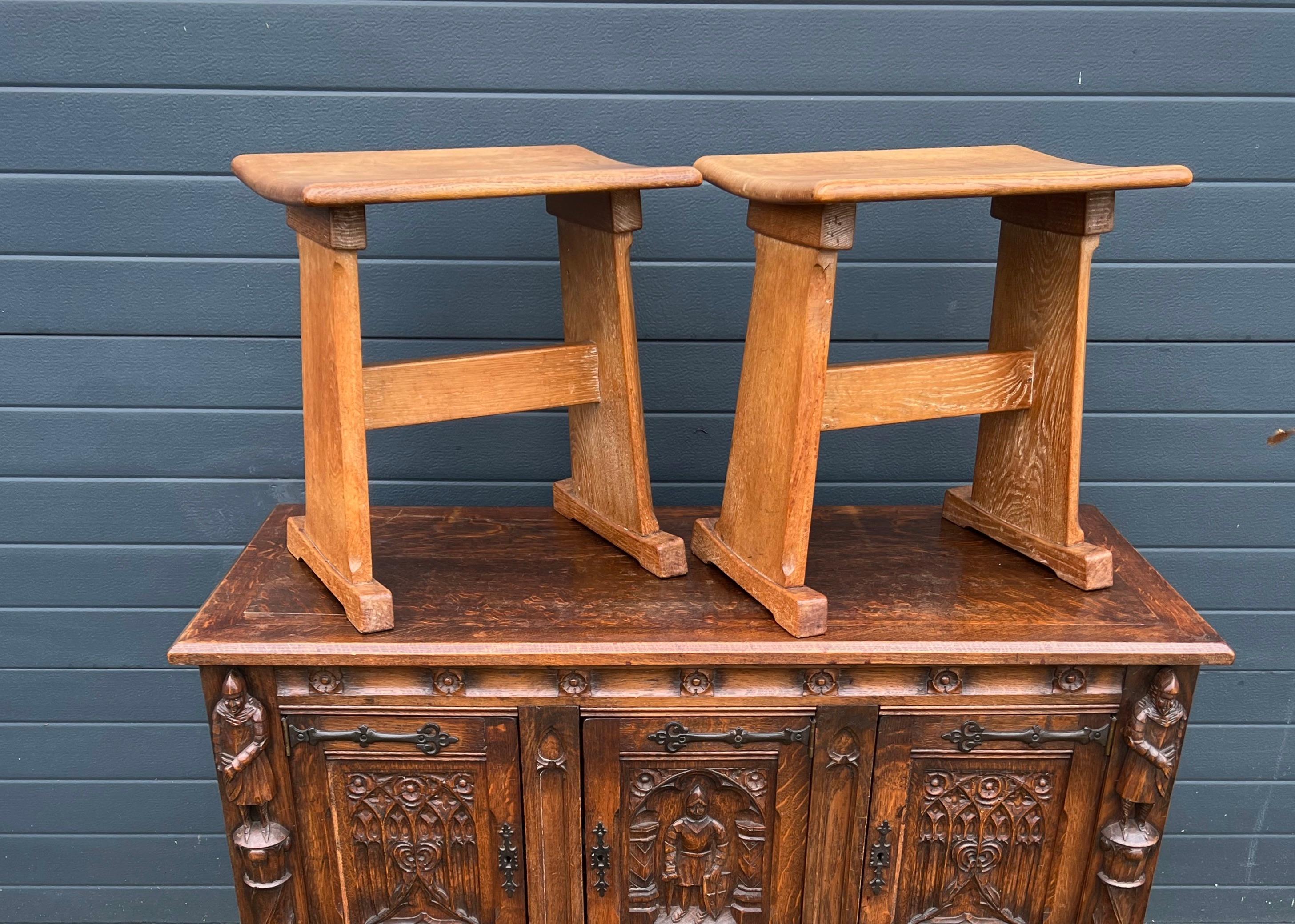 Arts and Crafts Rare & Sturdy Vintage Pair of Handcrafted Oak Arts & Crafts Stools w Curved Seat For Sale