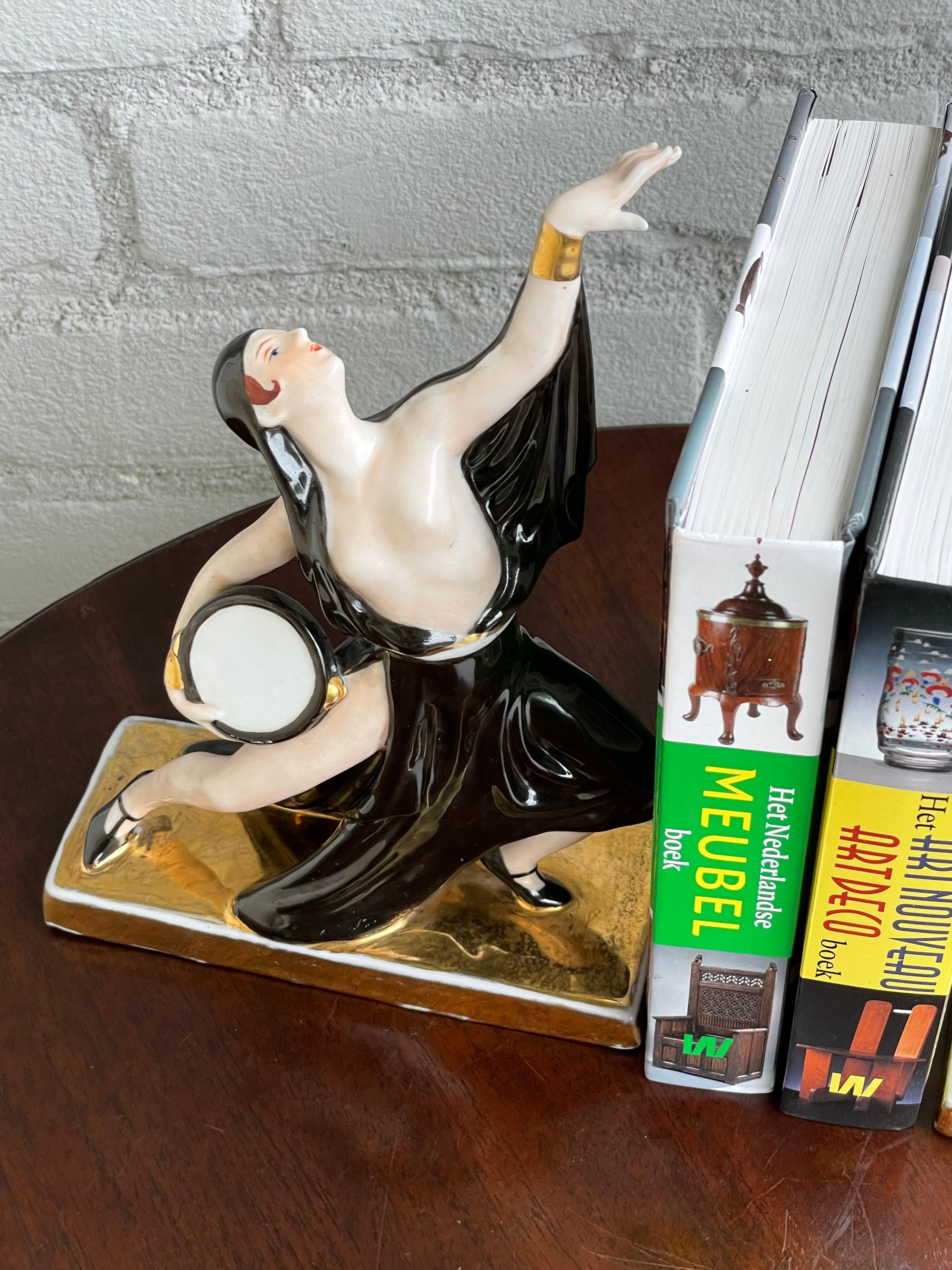 Rare & Stylish Pair of 1920s Porcelain French Art Deco Risque Dancer Bookends For Sale 4