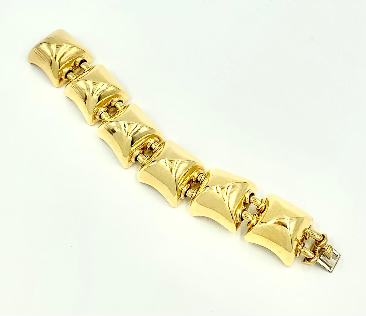 Rare Substantial Seaman Schepps 18K Yellow Gold Pyramid Bracelet For Sale 5