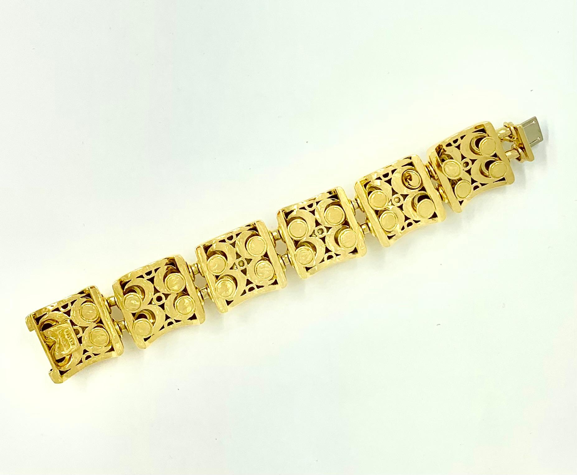 Women's or Men's Rare Substantial Seaman Schepps 18K Yellow Gold Pyramid Bracelet For Sale