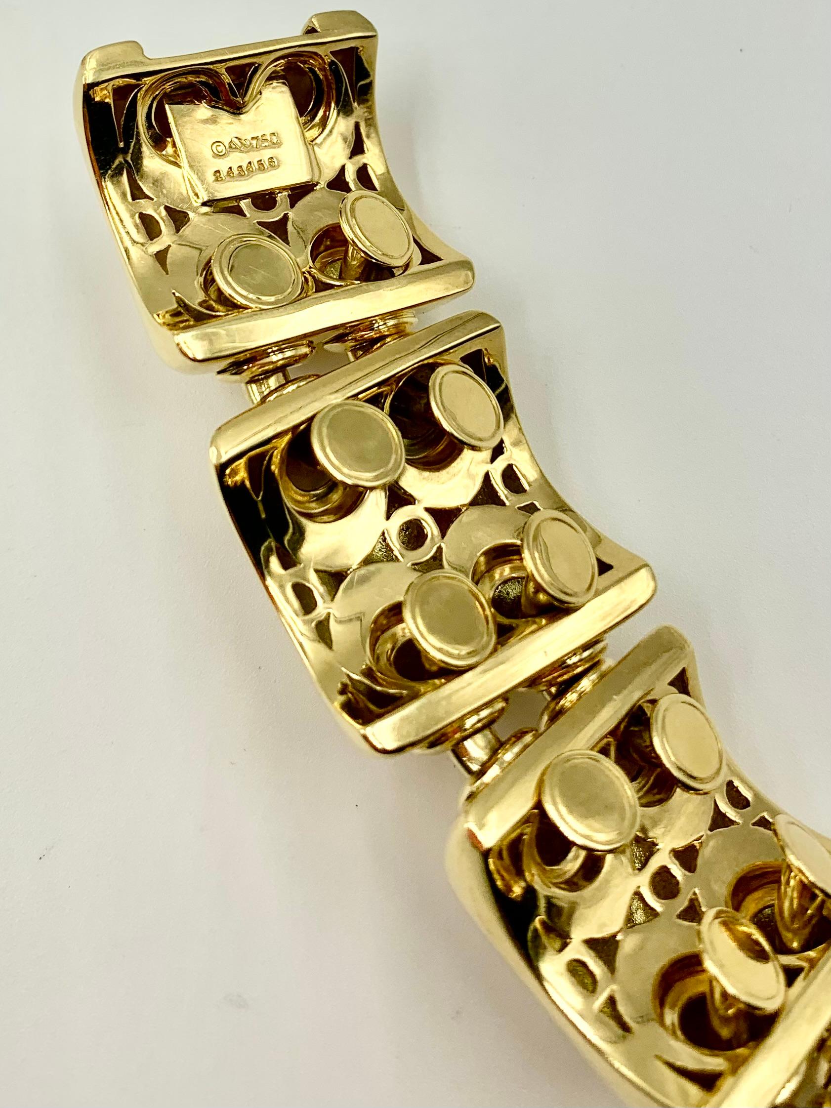 Rare Substantial Seaman Schepps 18K Yellow Gold Pyramid Bracelet For Sale 2