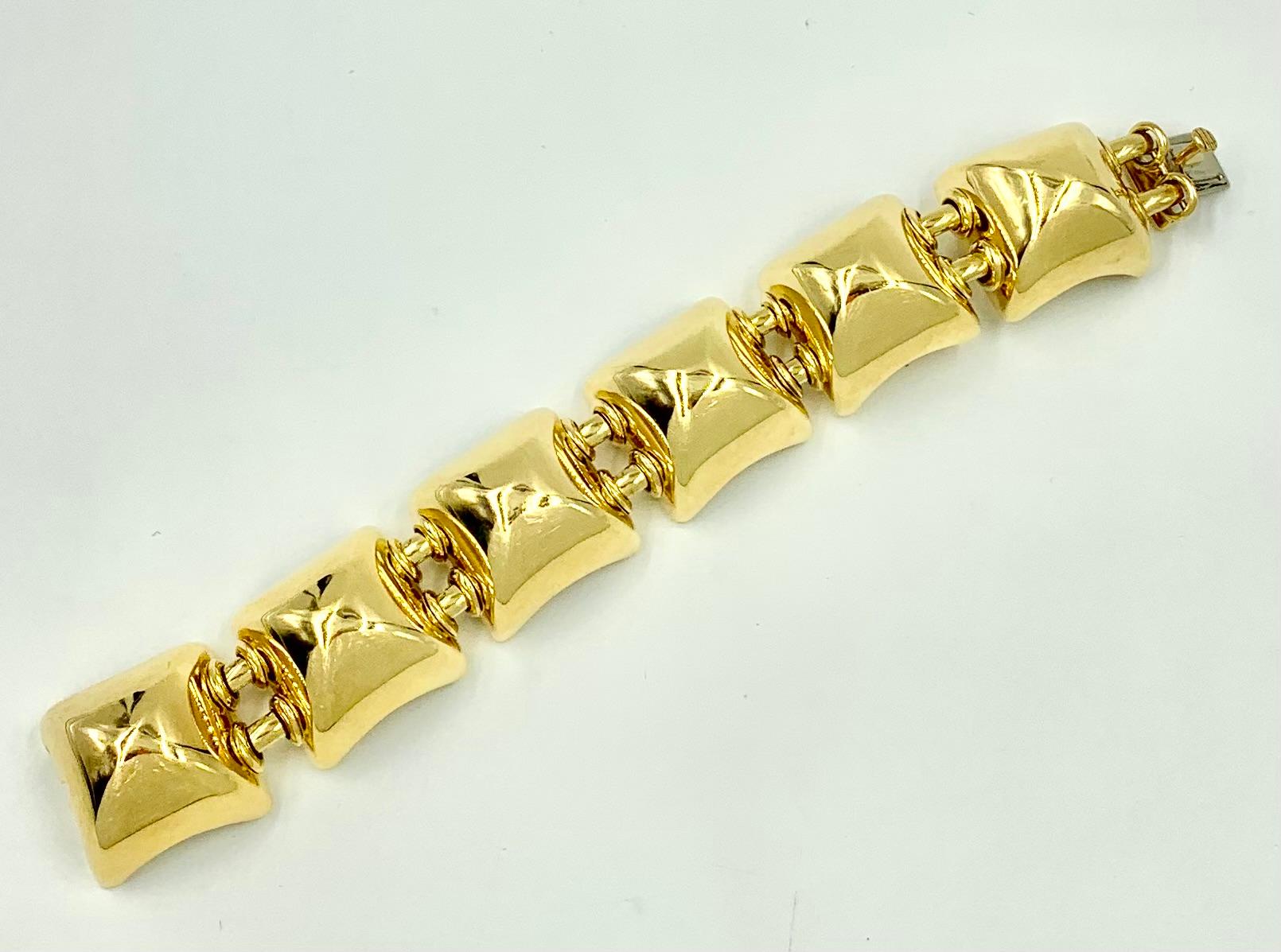 Rare Substantial Seaman Schepps 18K Yellow Gold Pyramid Bracelet For Sale 4