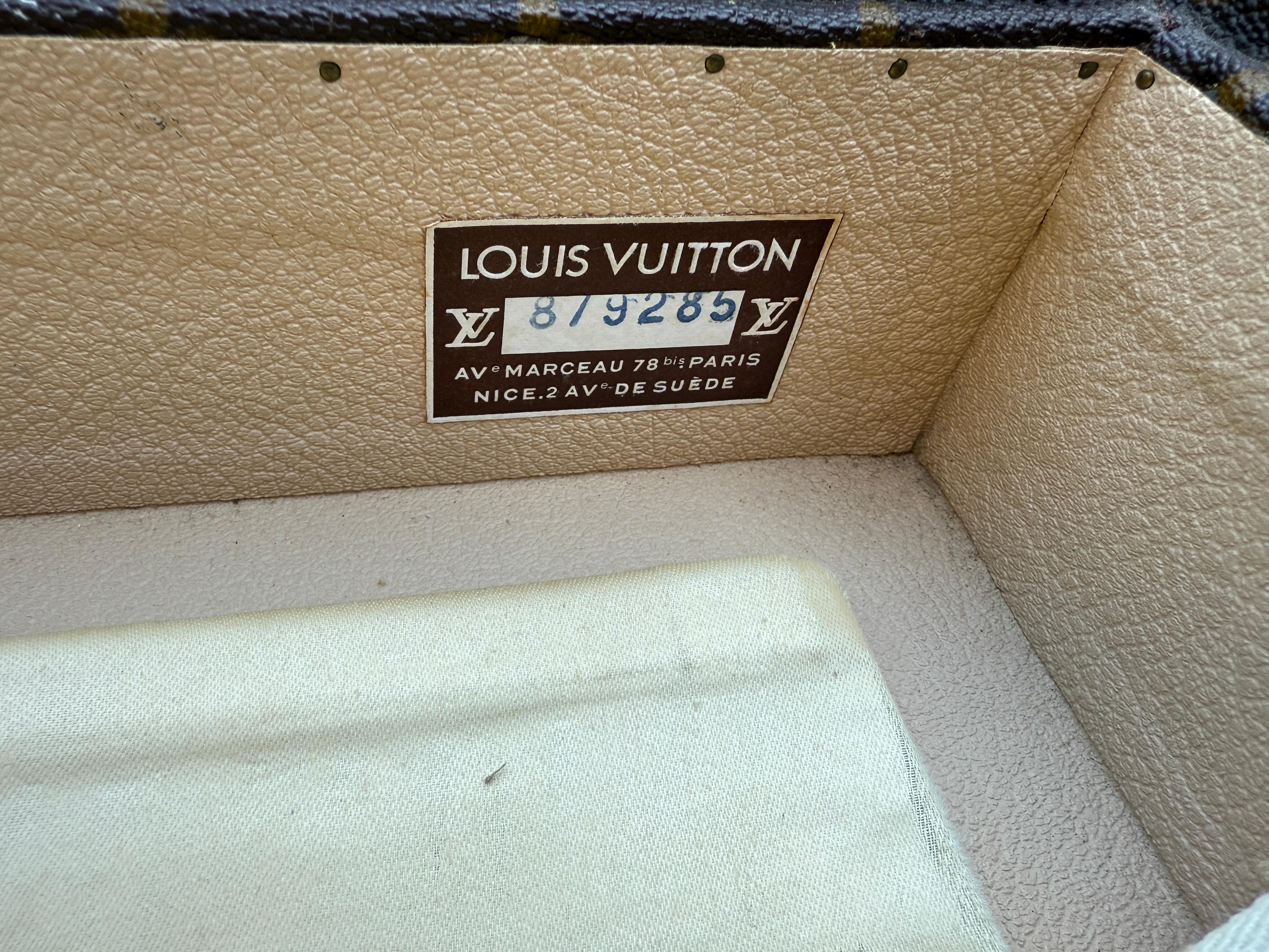 Seltener Koffer von Louis Vuitton 1960er Jahre im Angebot 4