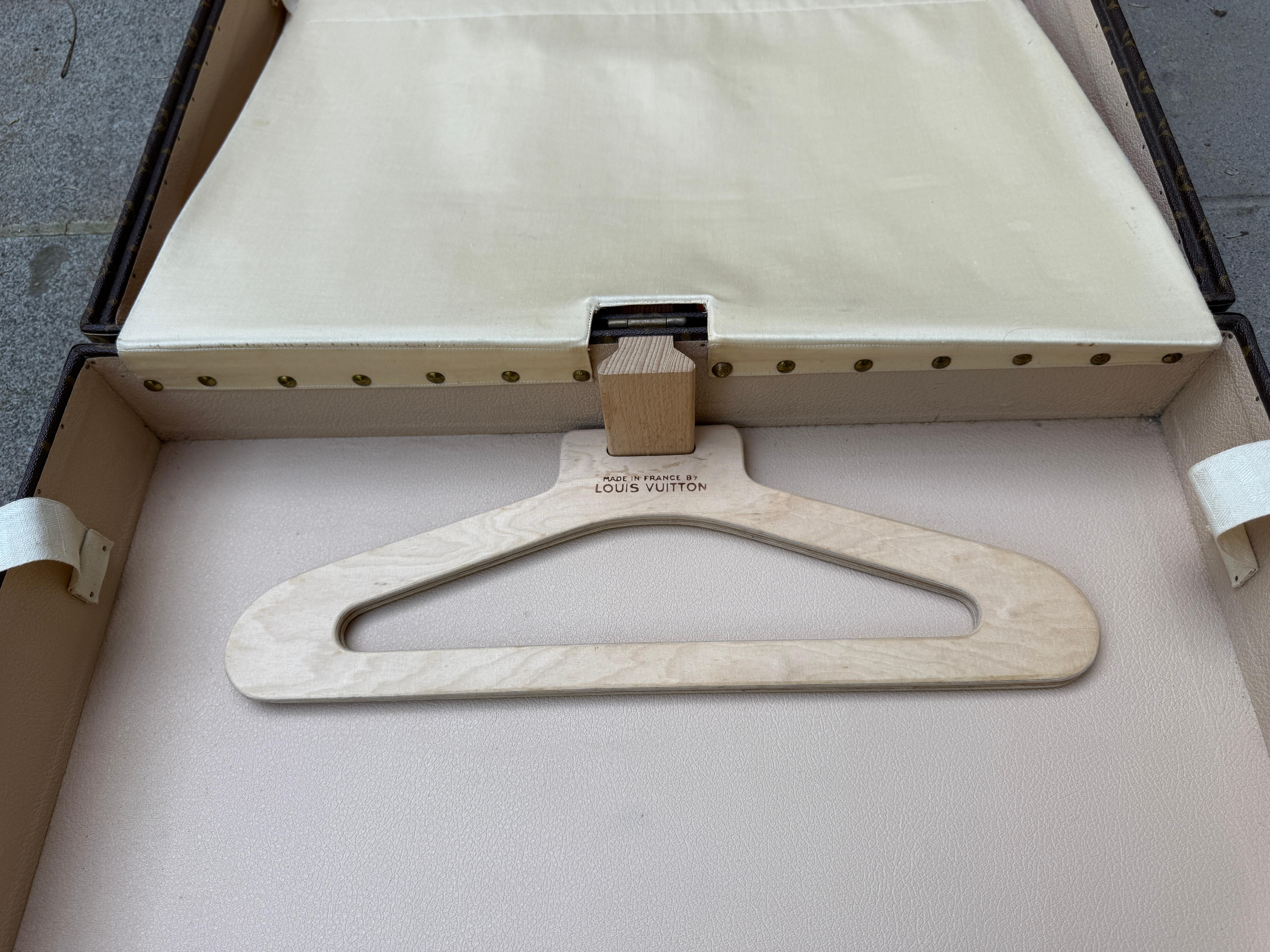 Seltener Koffer von Louis Vuitton 1960er Jahre im Angebot 5