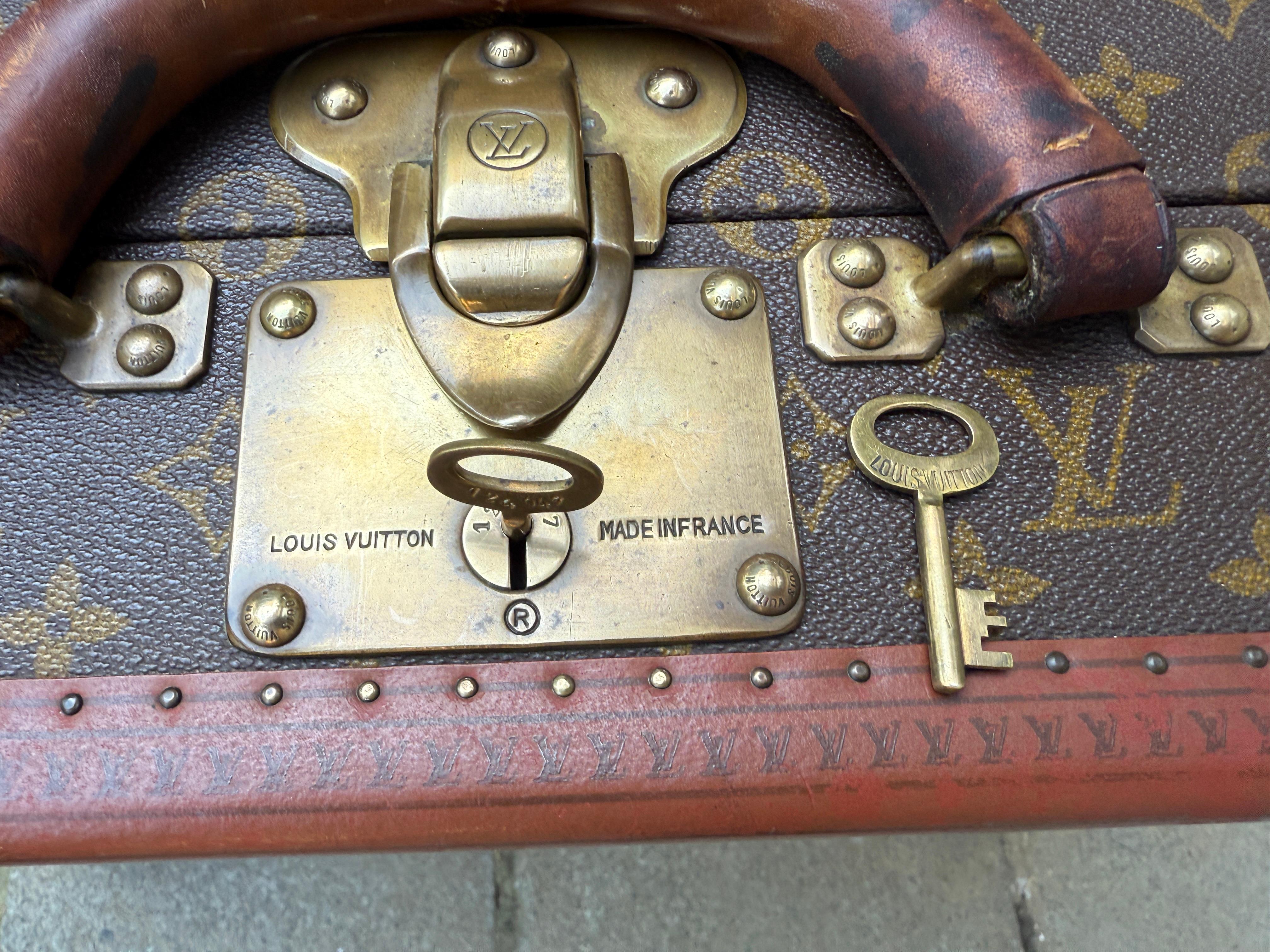 Seltener Koffer von Louis Vuitton 1960er Jahre im Angebot 6