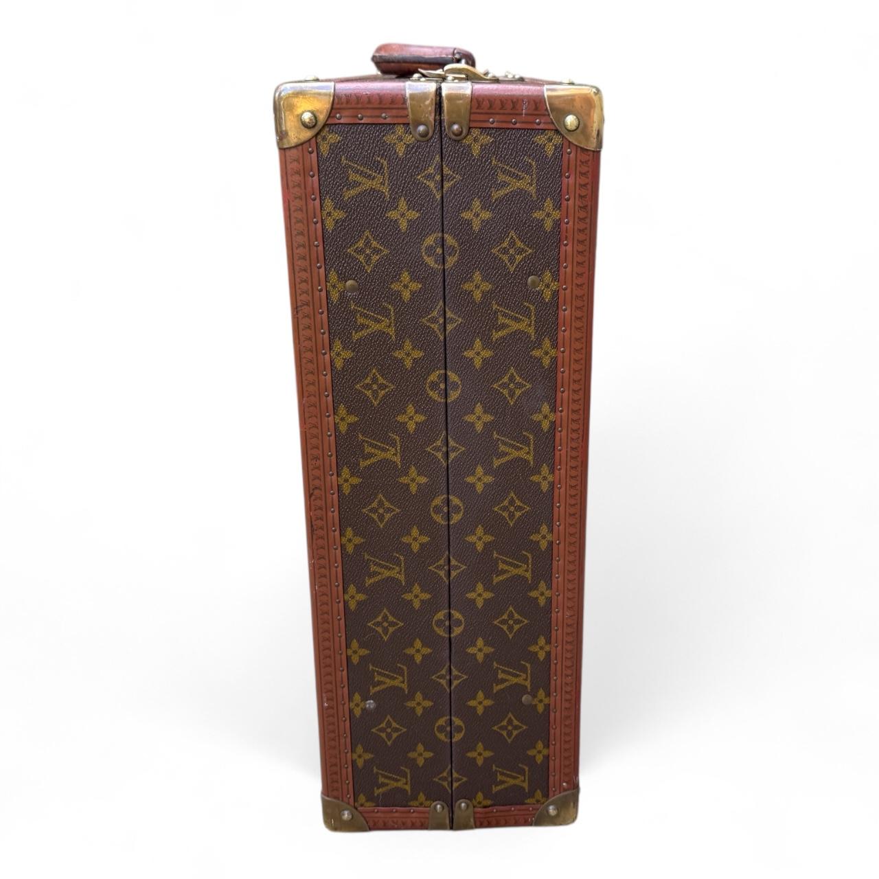 Seltener Koffer von Louis Vuitton 1960er Jahre (Moderne der Mitte des Jahrhunderts) im Angebot