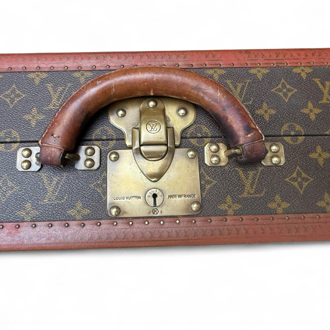 Seltener Koffer von Louis Vuitton 1960er Jahre im Zustand „Hervorragend“ im Angebot in Brussels, BE