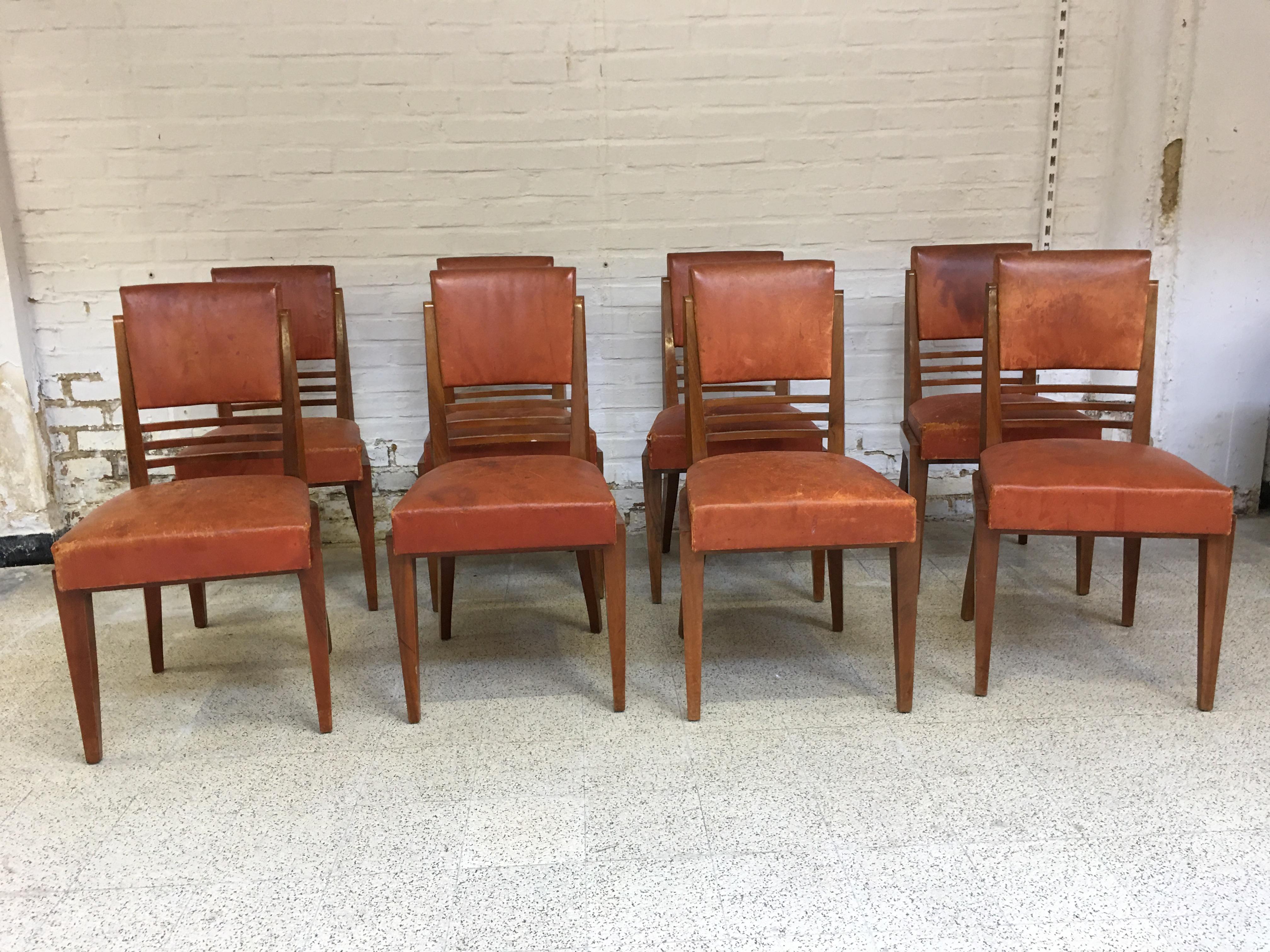 Rare suite of 8 Art Deco chairs and 2 mahogany and leather armchairs in the style of Maxime Old, circa 1930-1940.
Dimensions in centimeters
Armchairs: H 90, SH 48, W 54, D 50
Chairs: H 90, SH 48, W 48, D 46.